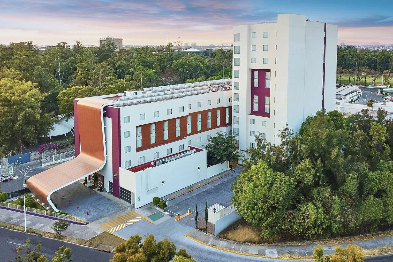 Holiday Inn Guadalajara Patria Universidad by IHG