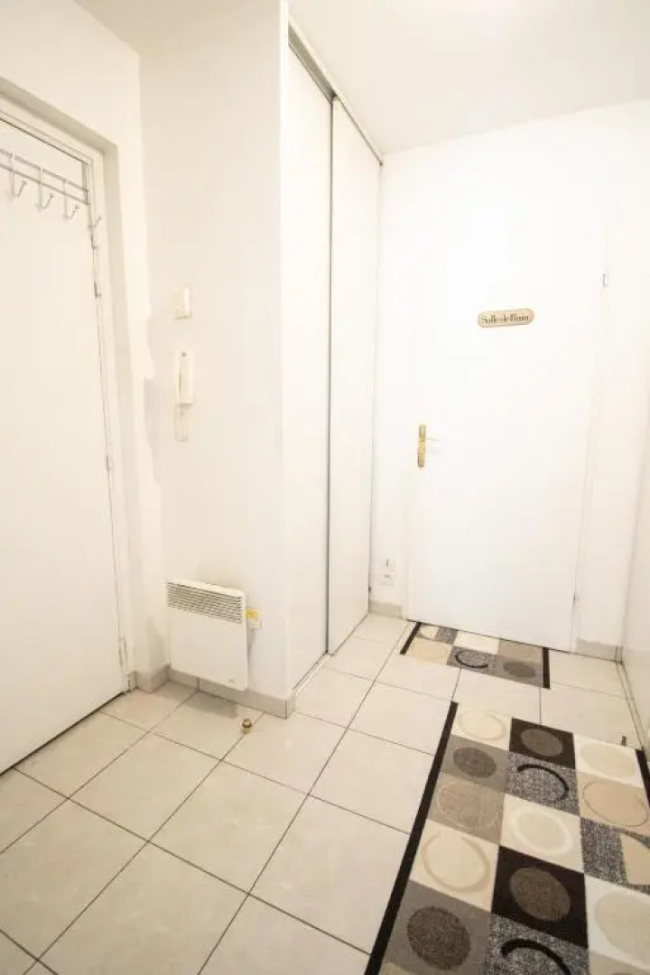 Appartement chic avec parking gratuit à Paris