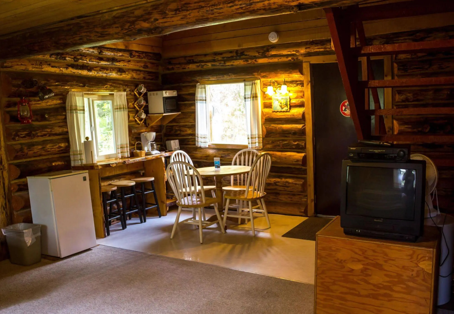 Midnight Sun Log Cabins