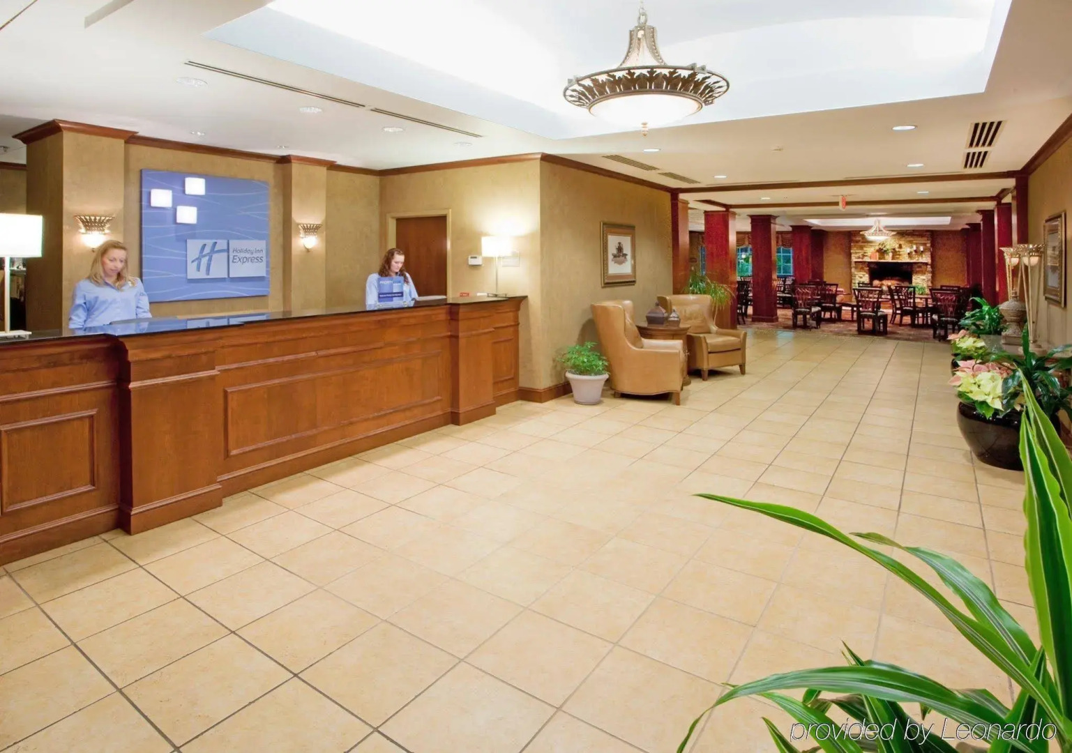 Holiday Inn Express & Suites Hagerstown by IHG