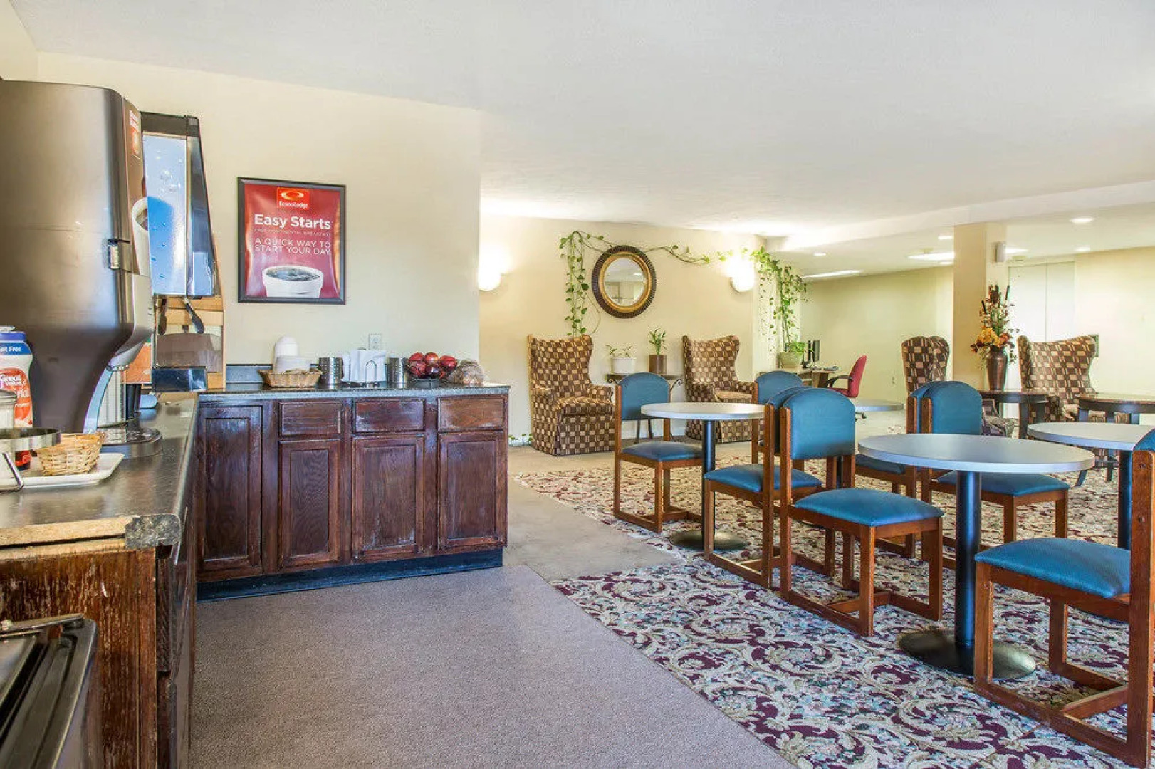 Econo Lodge Inn & Suites Groton