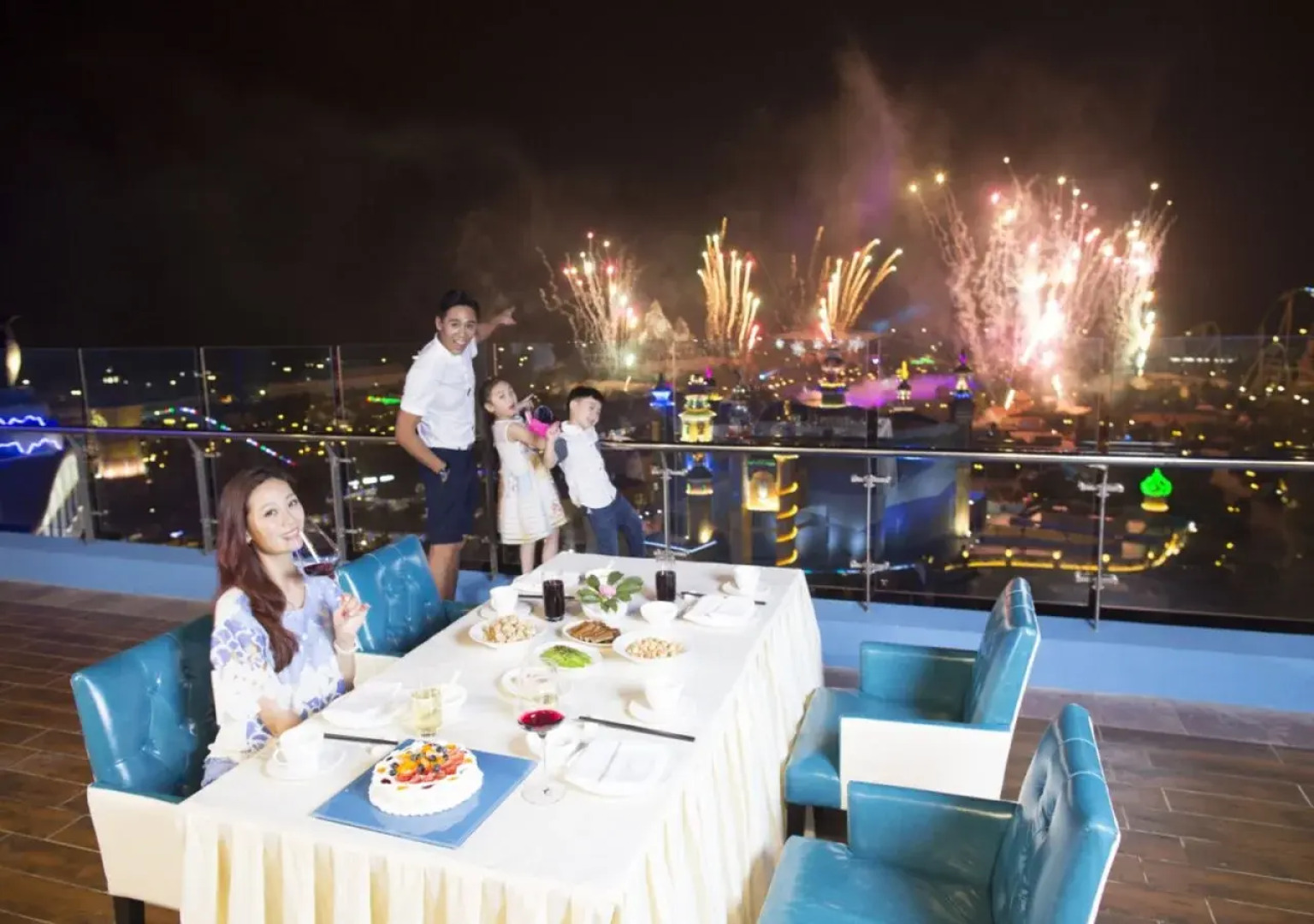 Chimelong Penguin Hotel