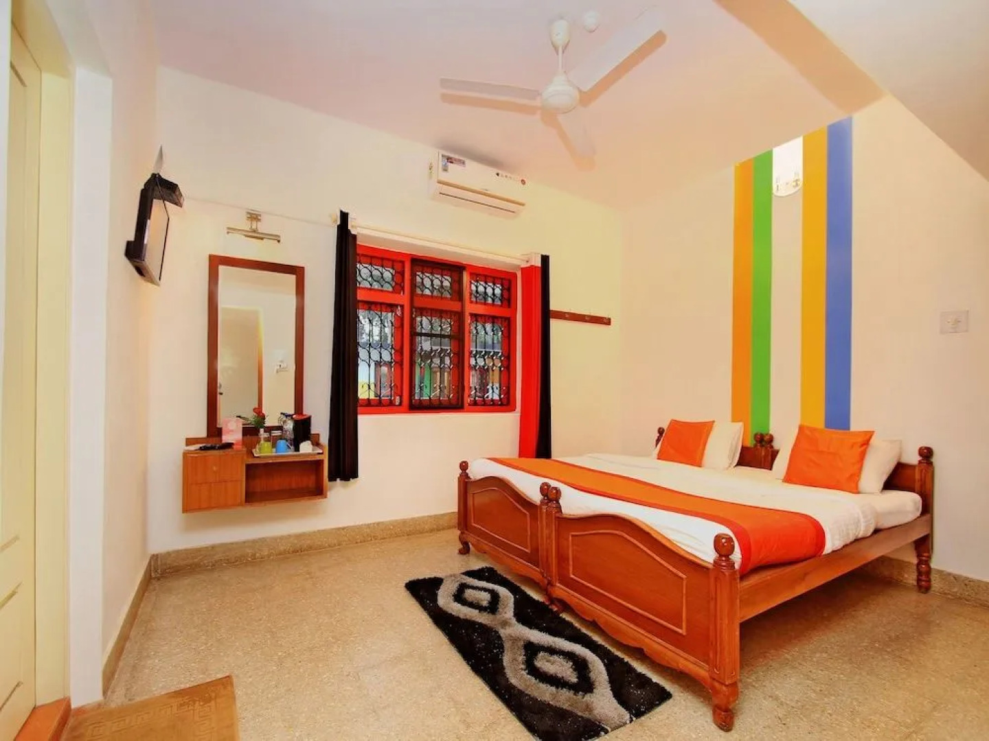 OYO 10757 Trippers Stay