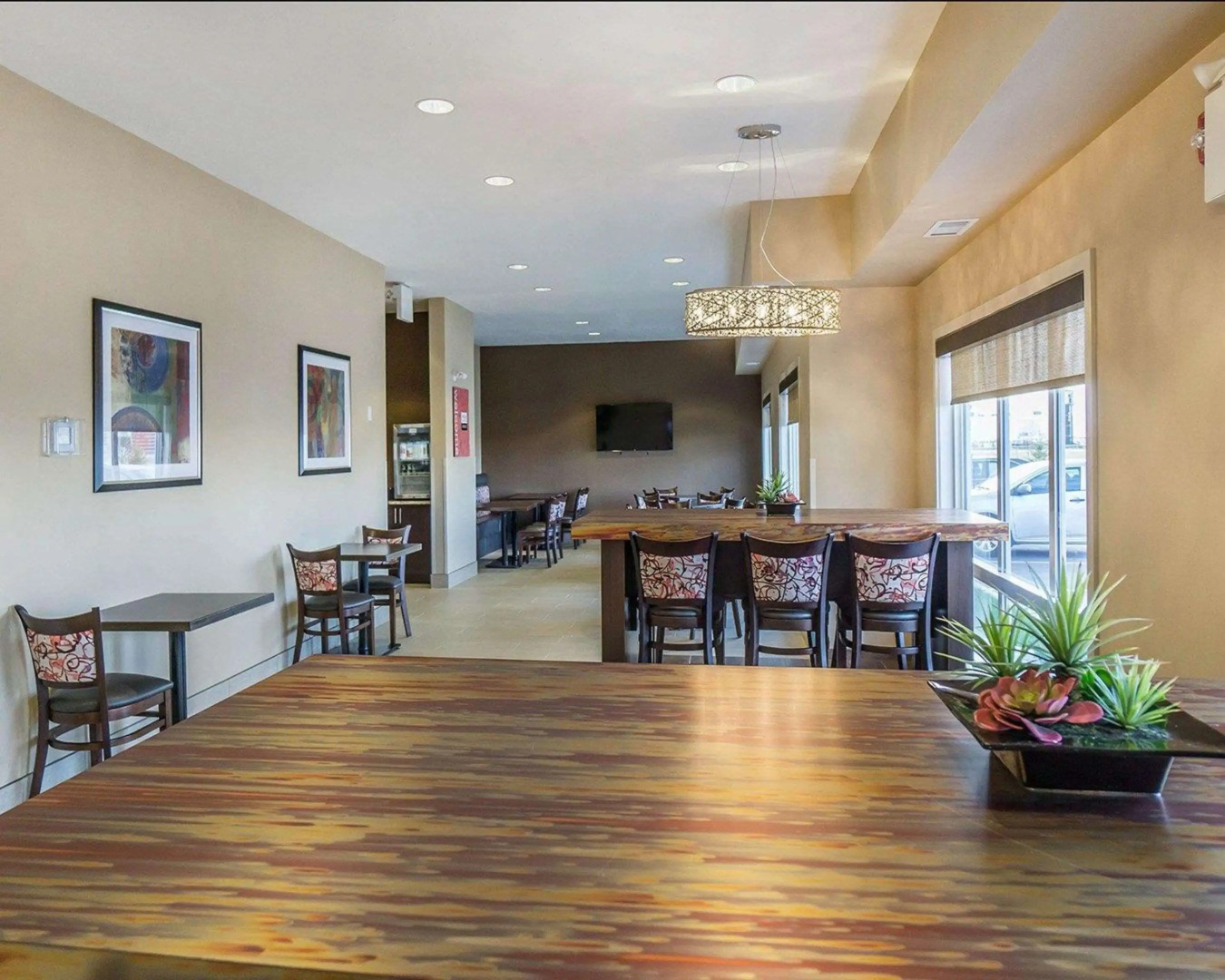 Comfort Inn & Suites Edmonton International Airport