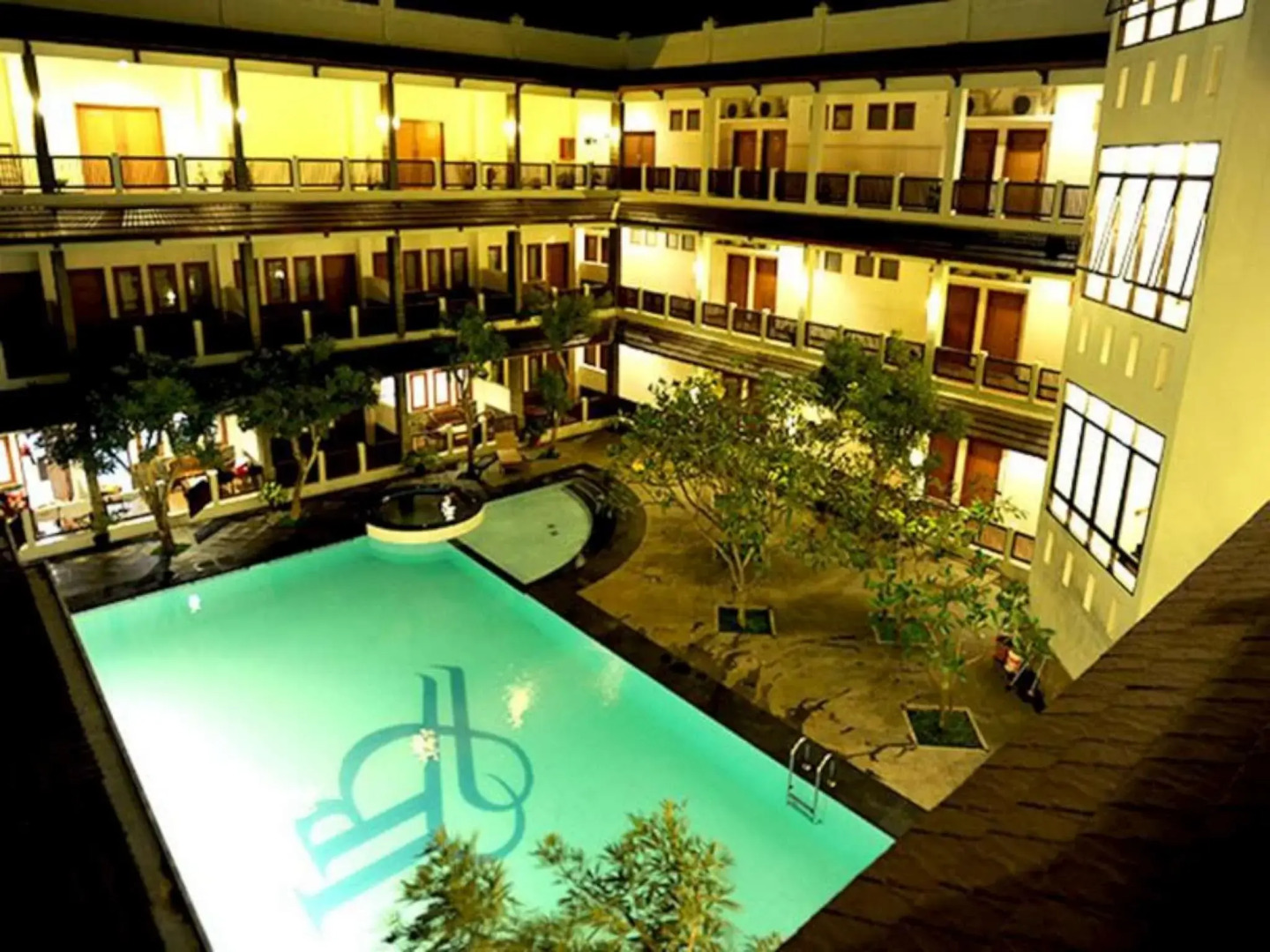 Laut Biru Resort Hotel