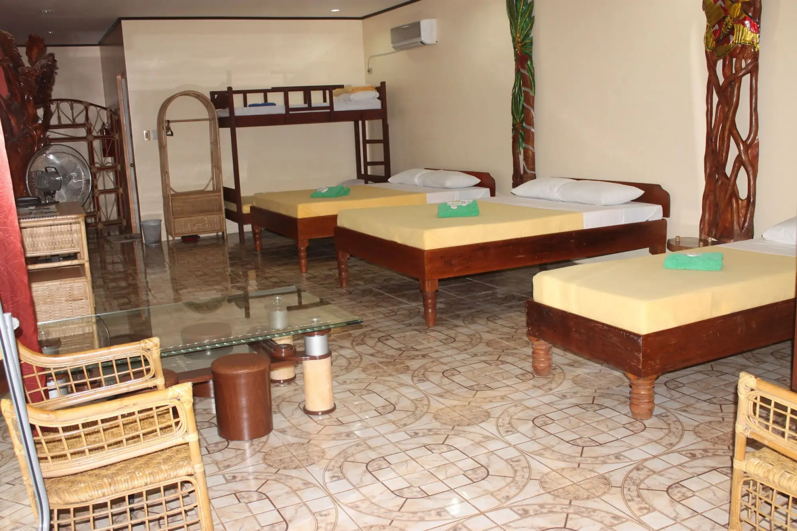 Deep Forest Garden Hotel