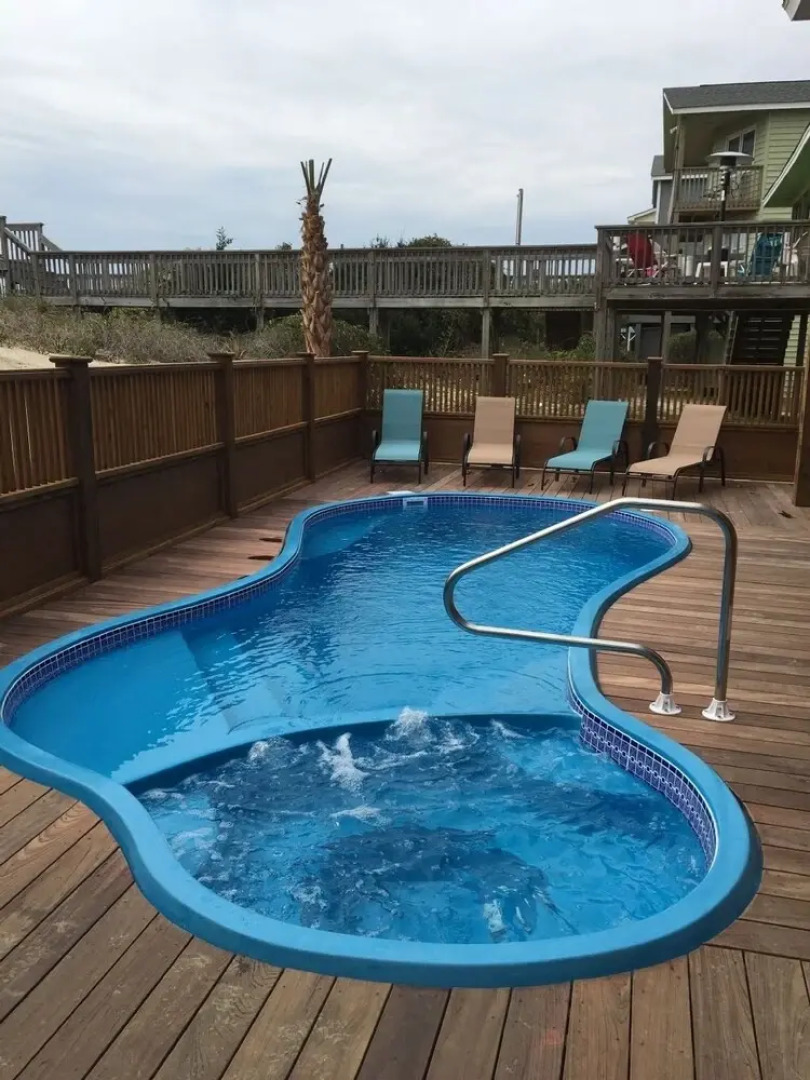 Almost Heaven 4 Bedroom Home by RedAwning