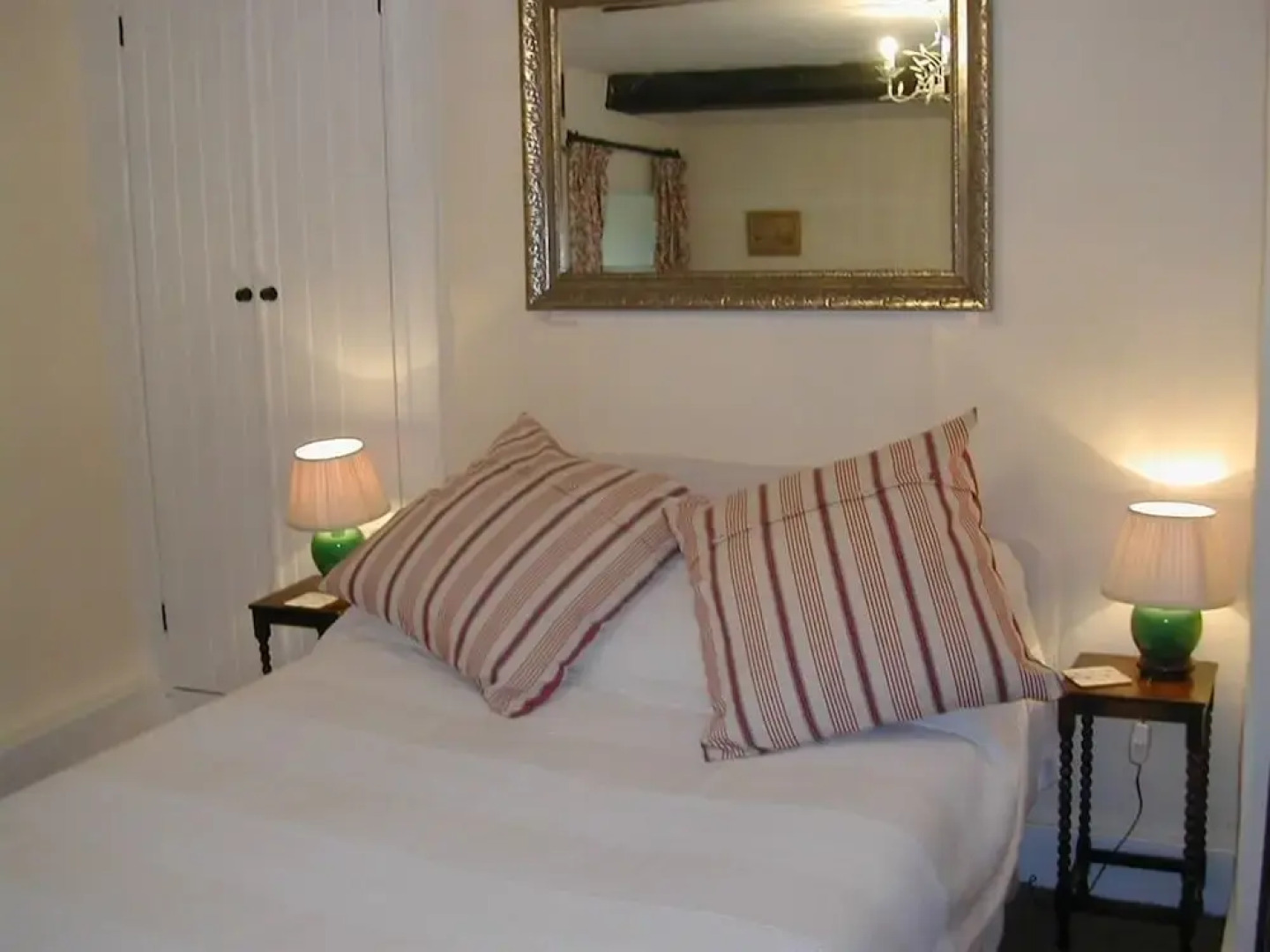 Alltybrain Farm Cottages and B&B