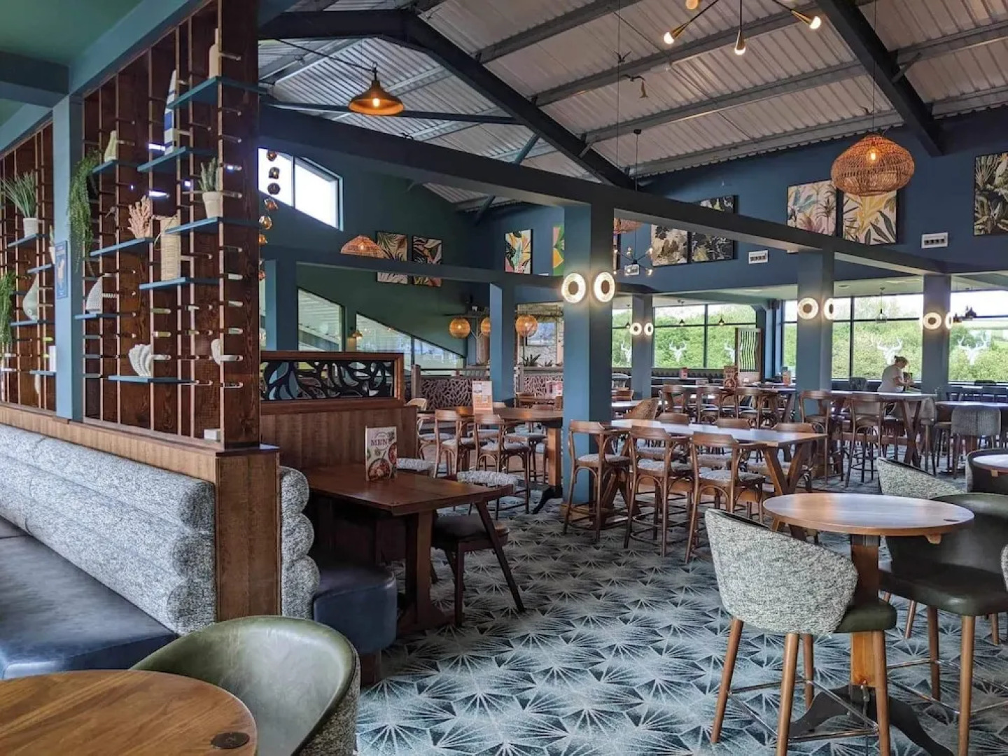 2 Bed Lodge Sleeps 6 - Holiday Park, Parking, Pets