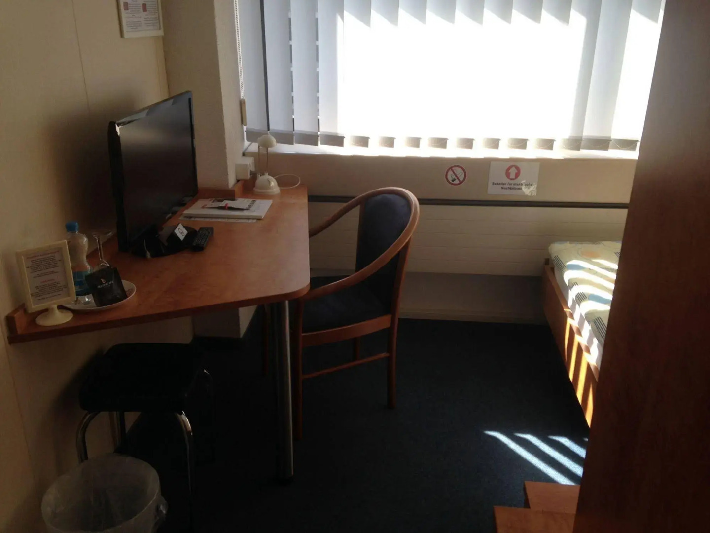 Budget Motel Self Check-in