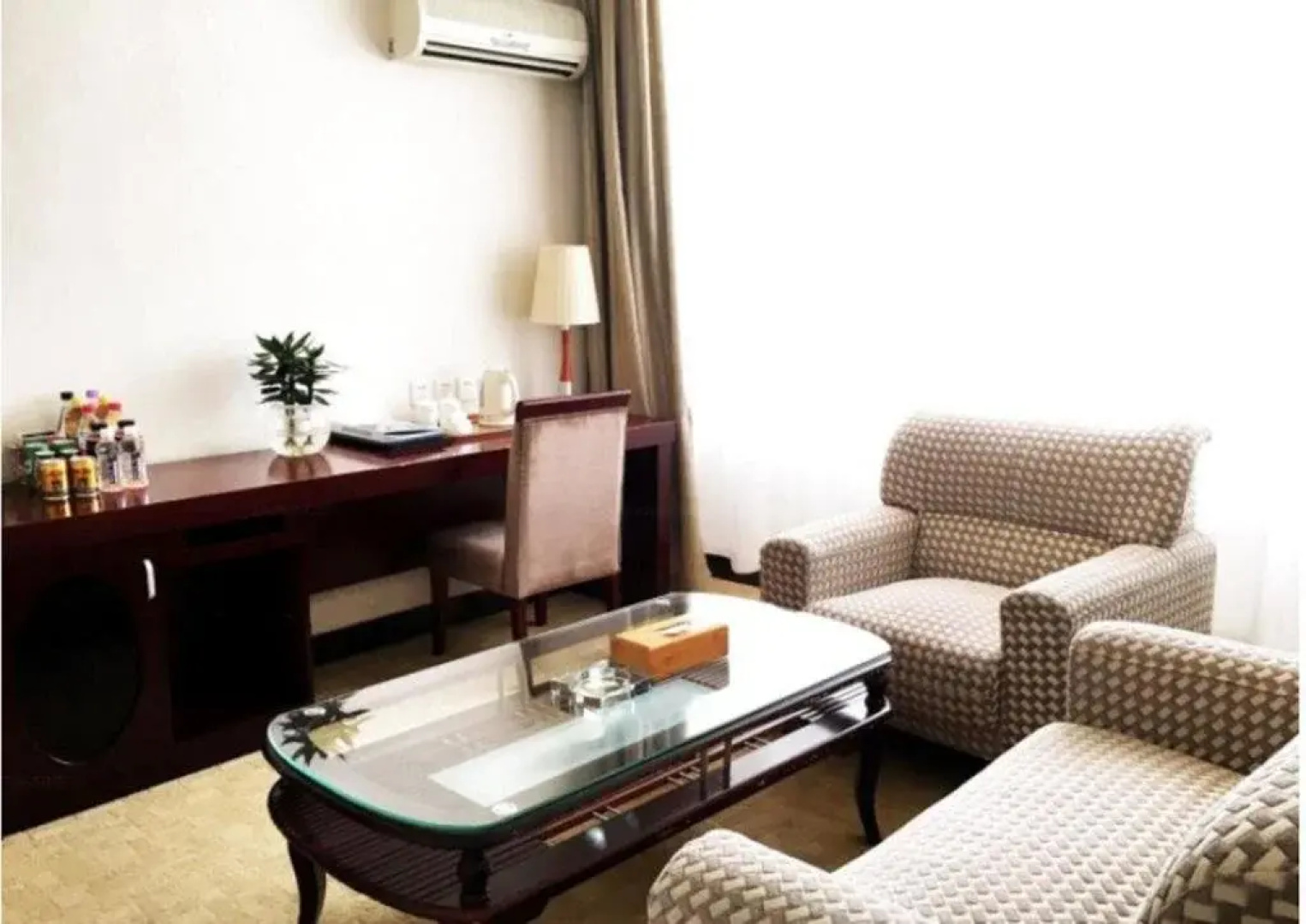 Urumqi Wenyuan Hotel