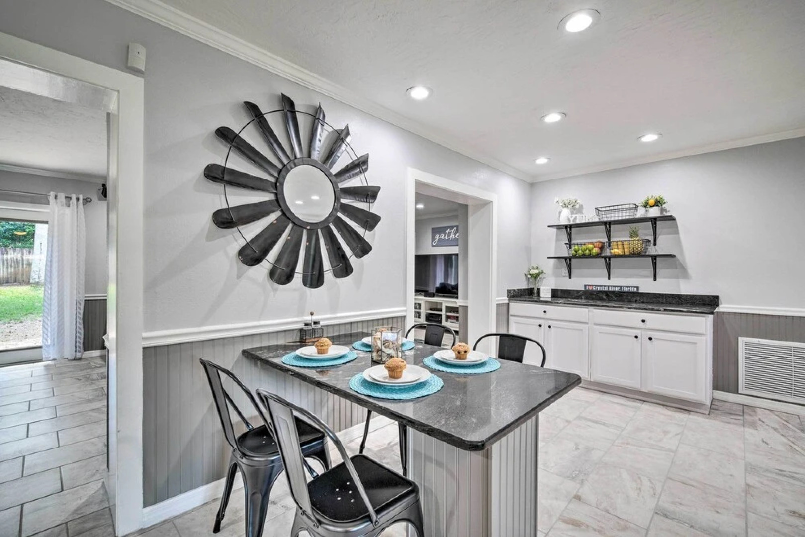 Hot Tub + Game Room: Crystal River Retreat!