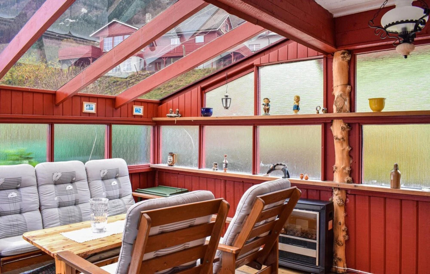 Nice Home in Ølensvåg With 3 Bedrooms and Wifi