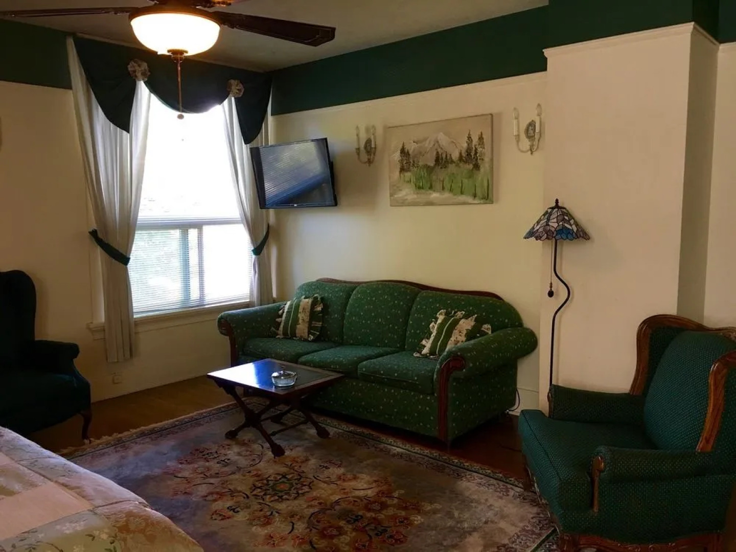 Mount Shasta Ranch Bed & Breakfast