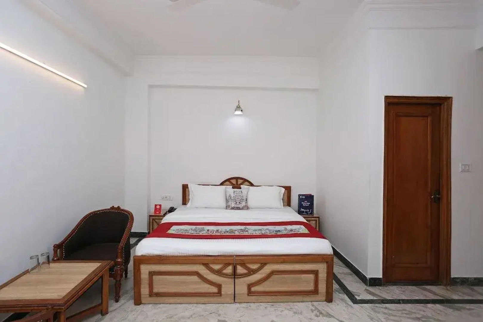 OYO 10072 Hotel Amrit Regency