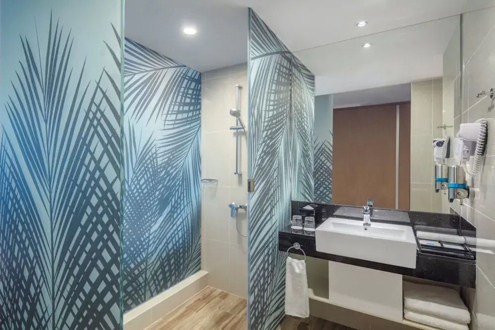 Holiday Inn Express Kota Kinabalu City Centre by IHG