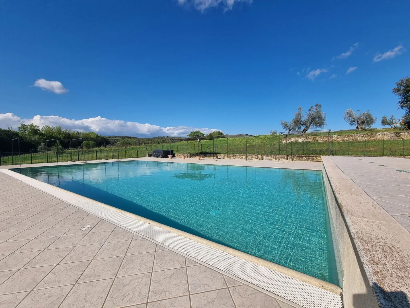 Tasteful Countryside Stay