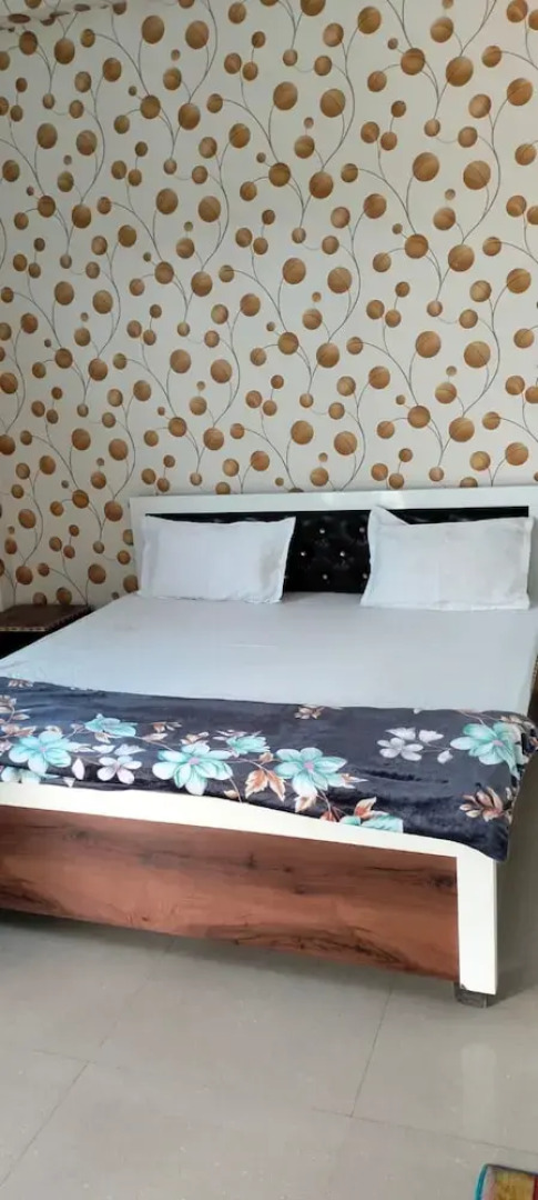 Prakash Palace Ayodhya