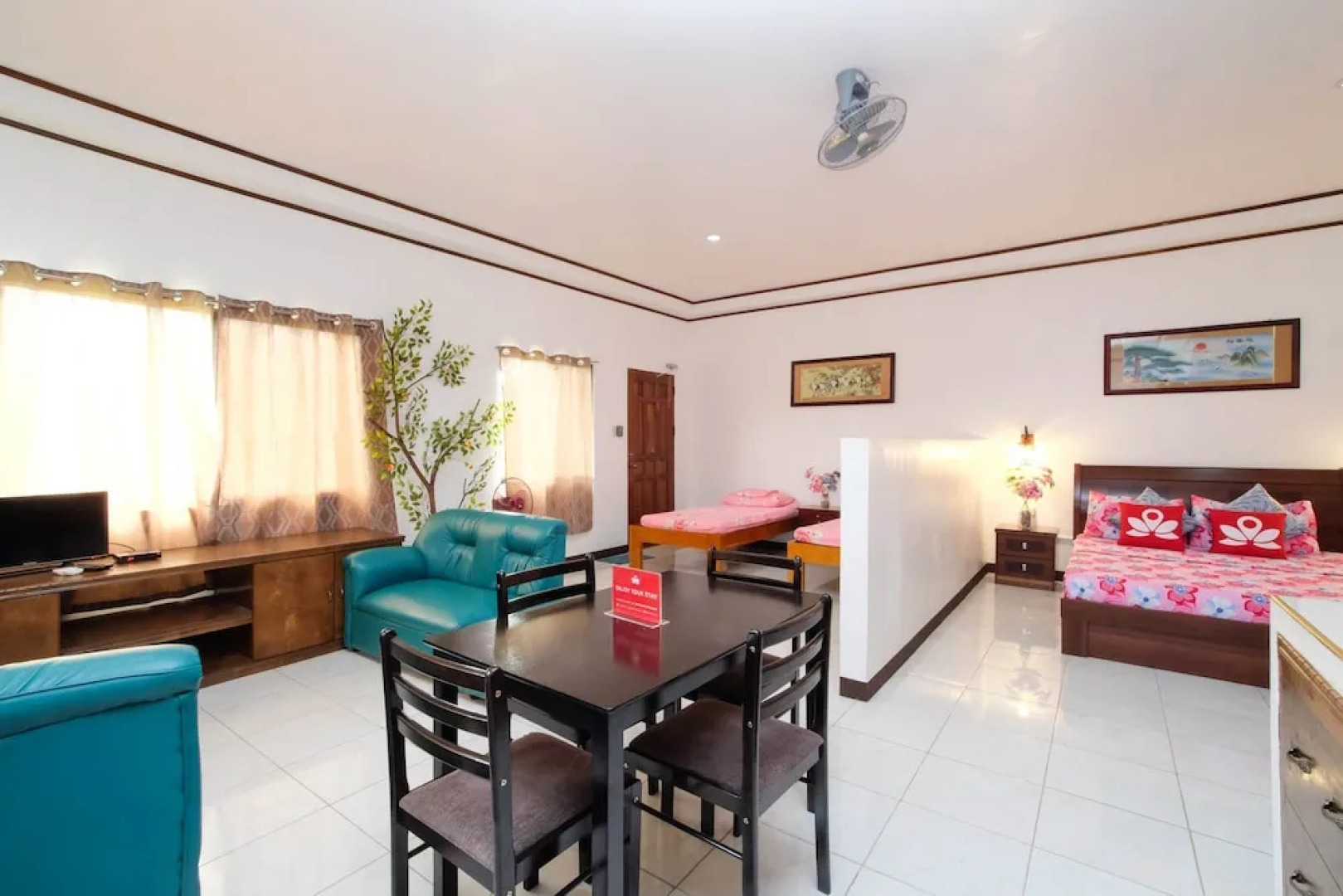 ZEN Rooms Mahogany Upland Dumaguete