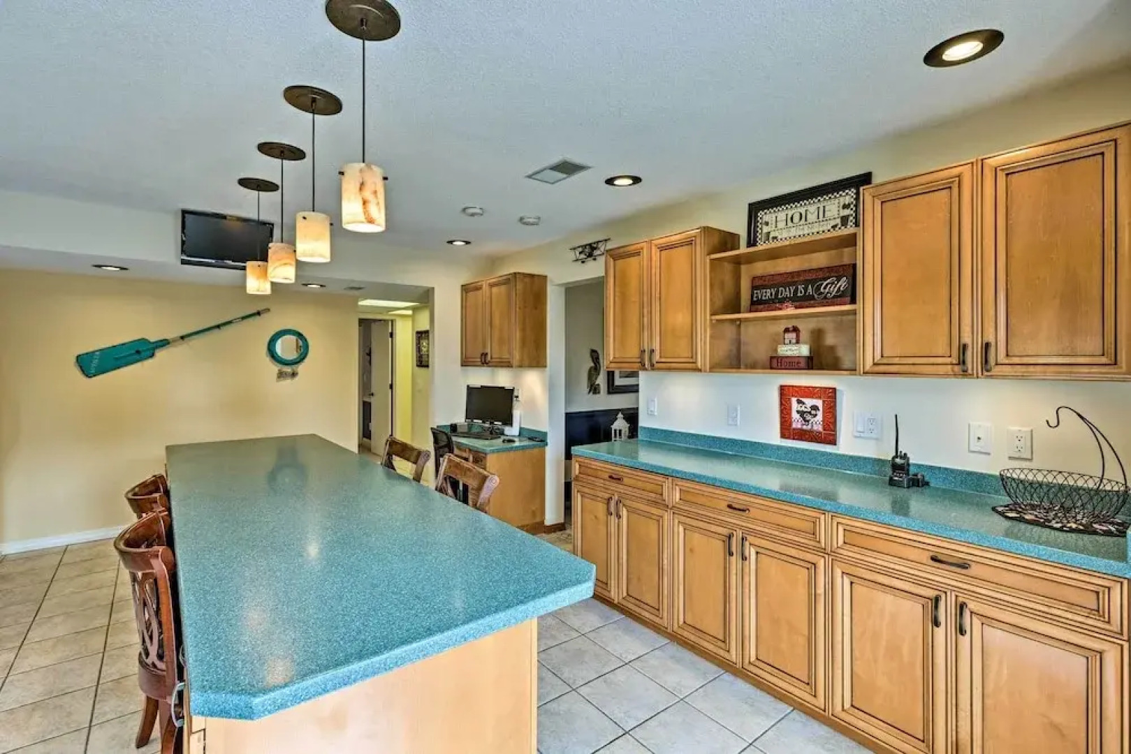 The Aviator's Dream: Pool, Spa & Private Runway!