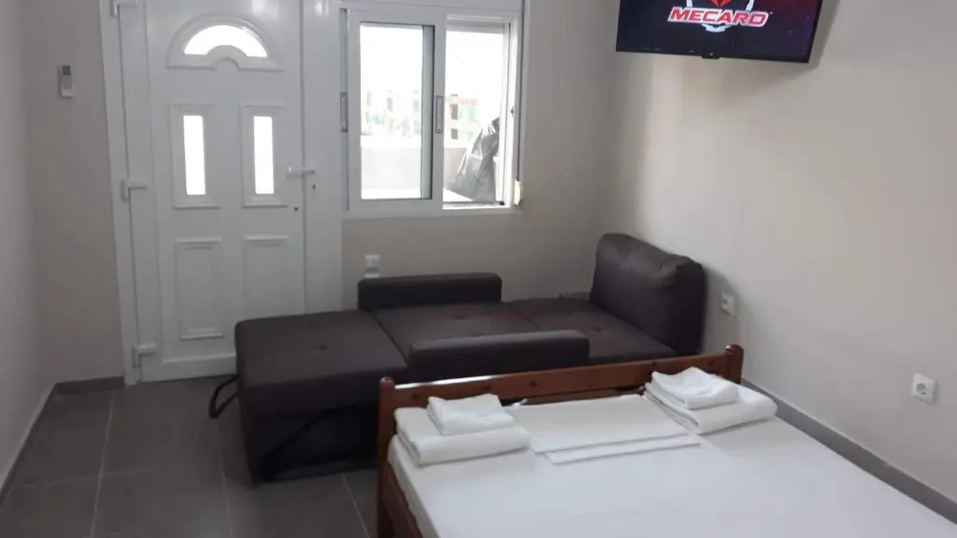 Stathoris Deluxe Studio