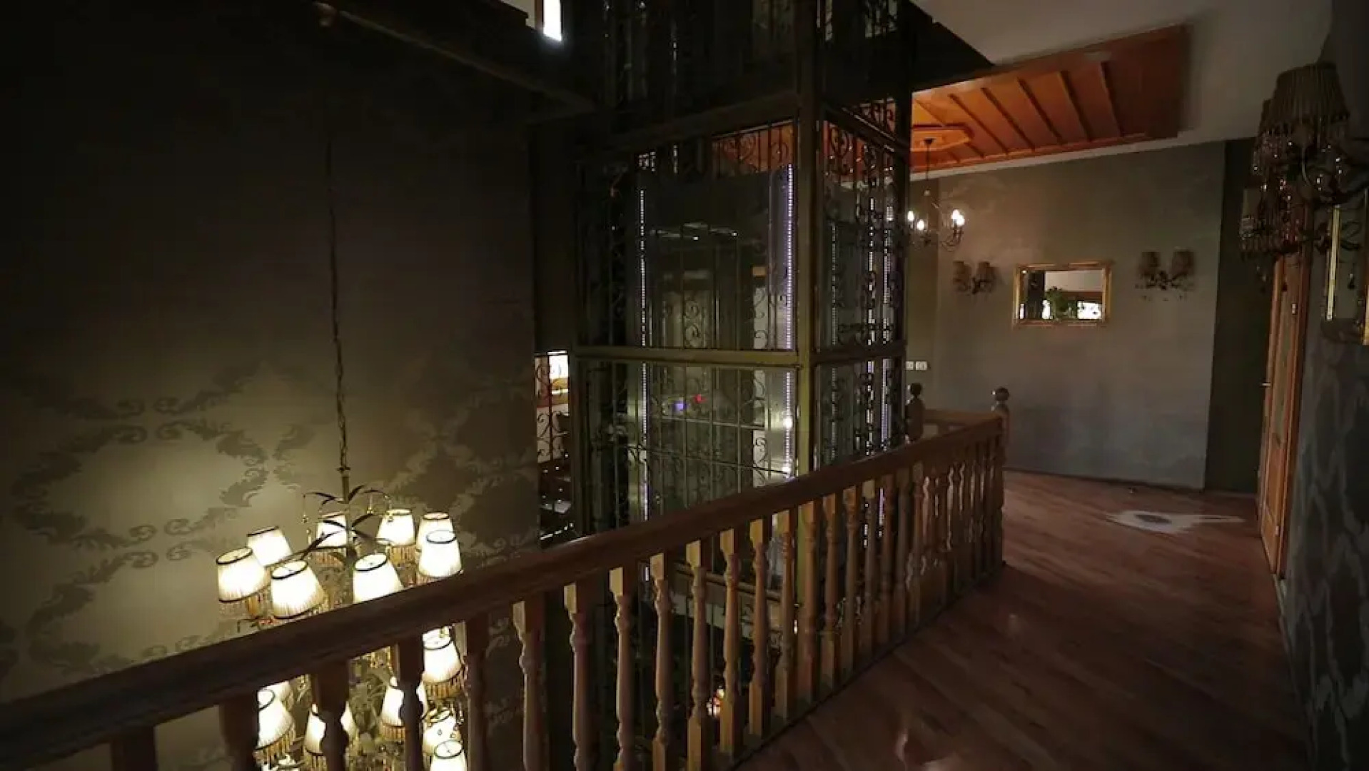 Hotel Çarshia e Jupave