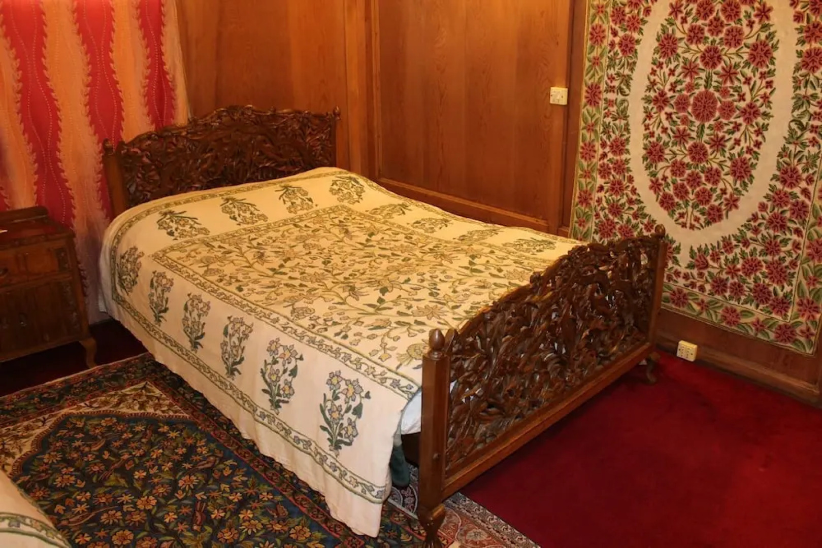 Akbar Group Of Heritage Houseboats