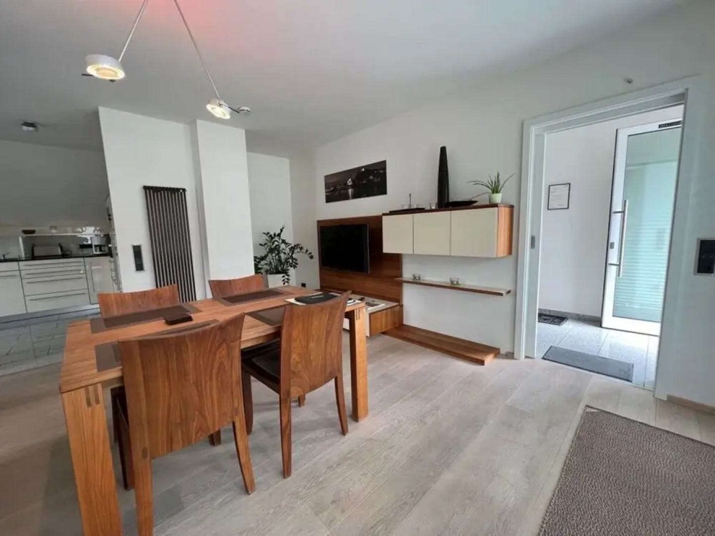 Savoir Vivre Modern Retreat