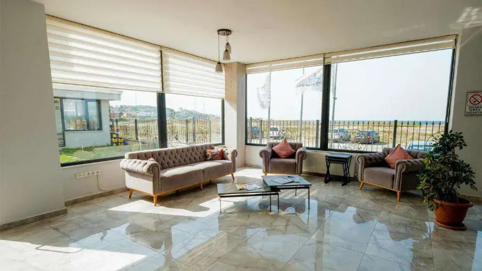 Yaliköy Deni̇z Otel