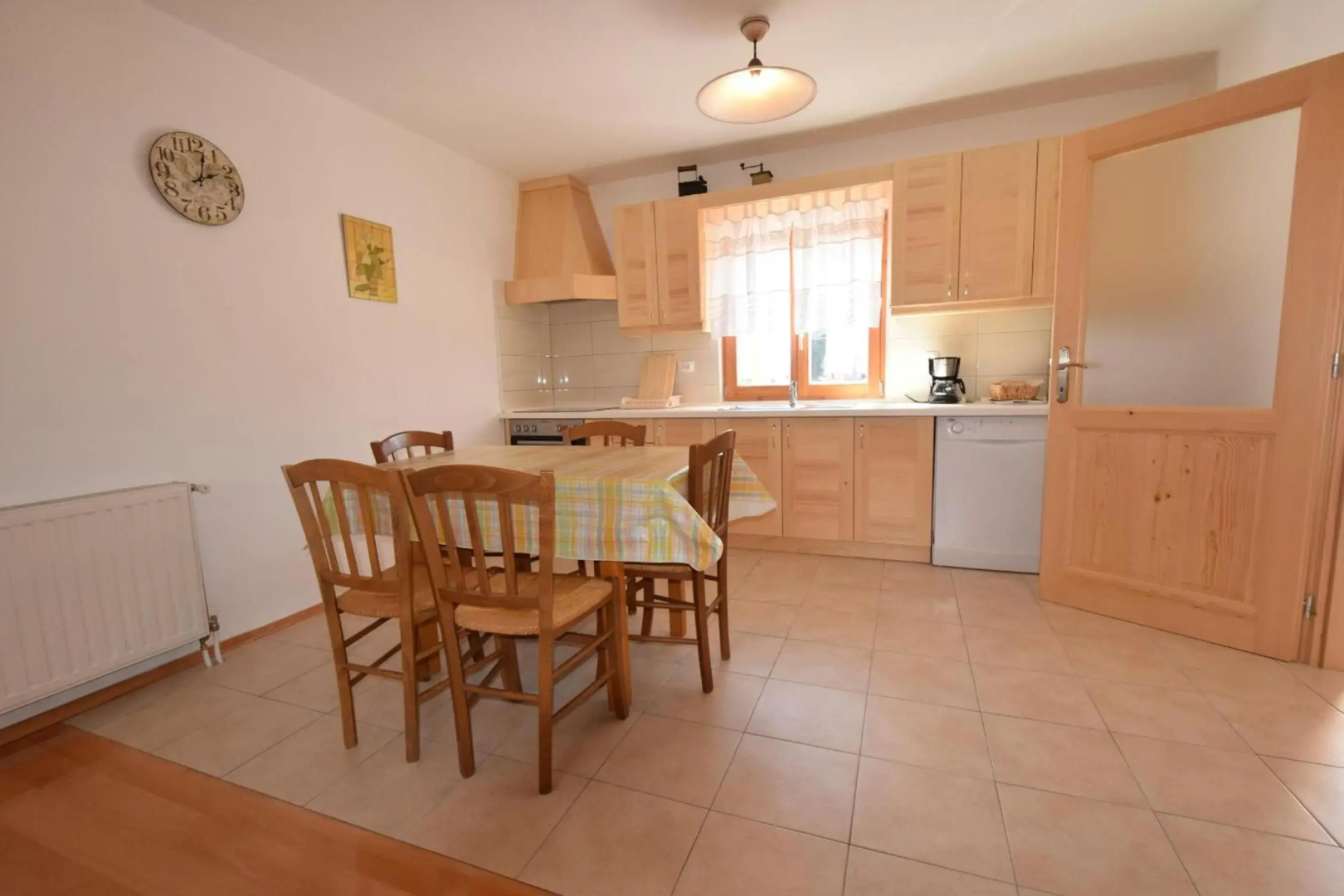 Apartment Stela