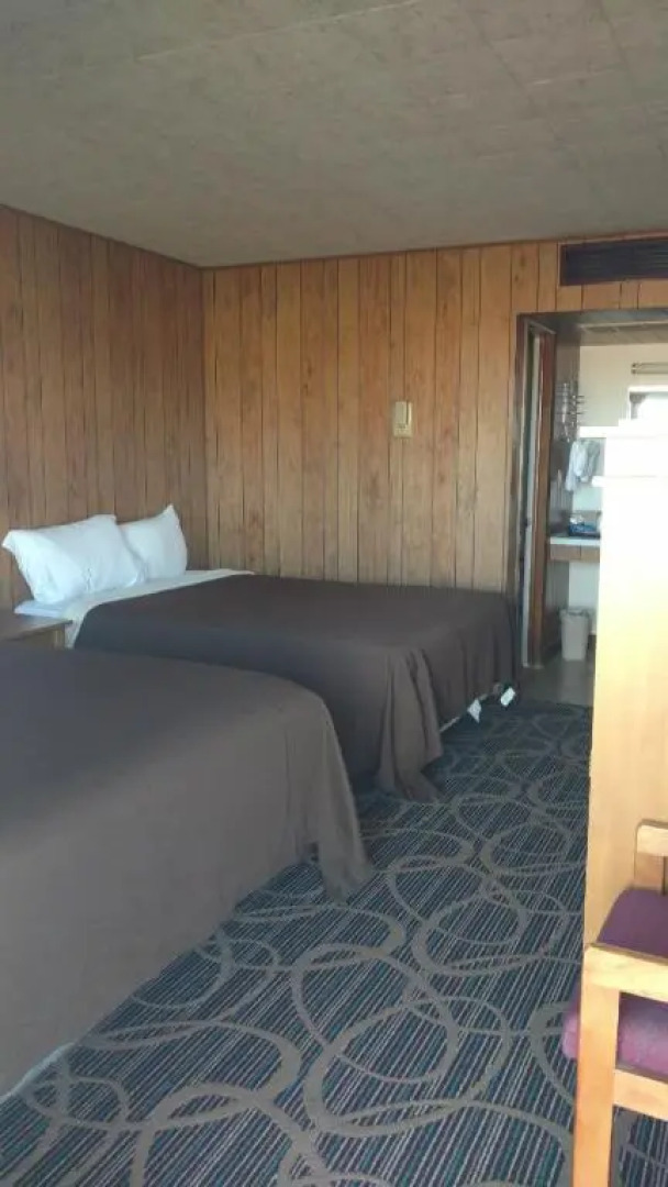 1st Inn By OYO Quinter Hwy 70 KS