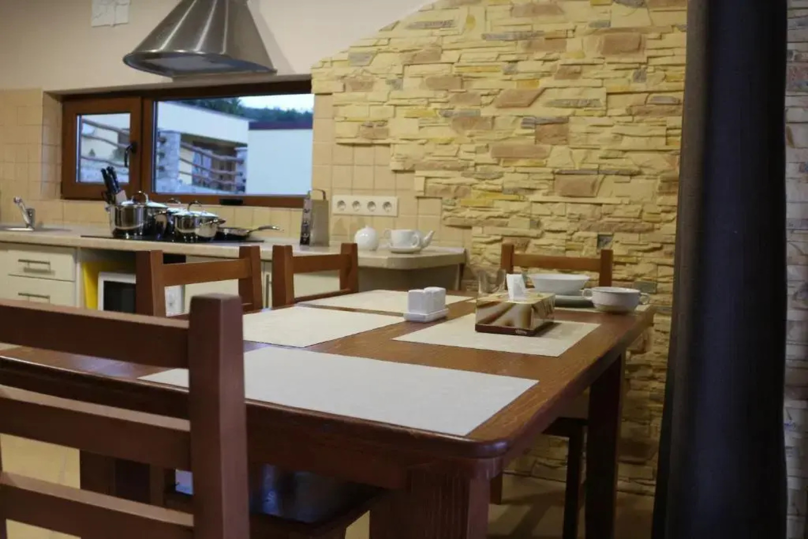 West Wood ApartHotel