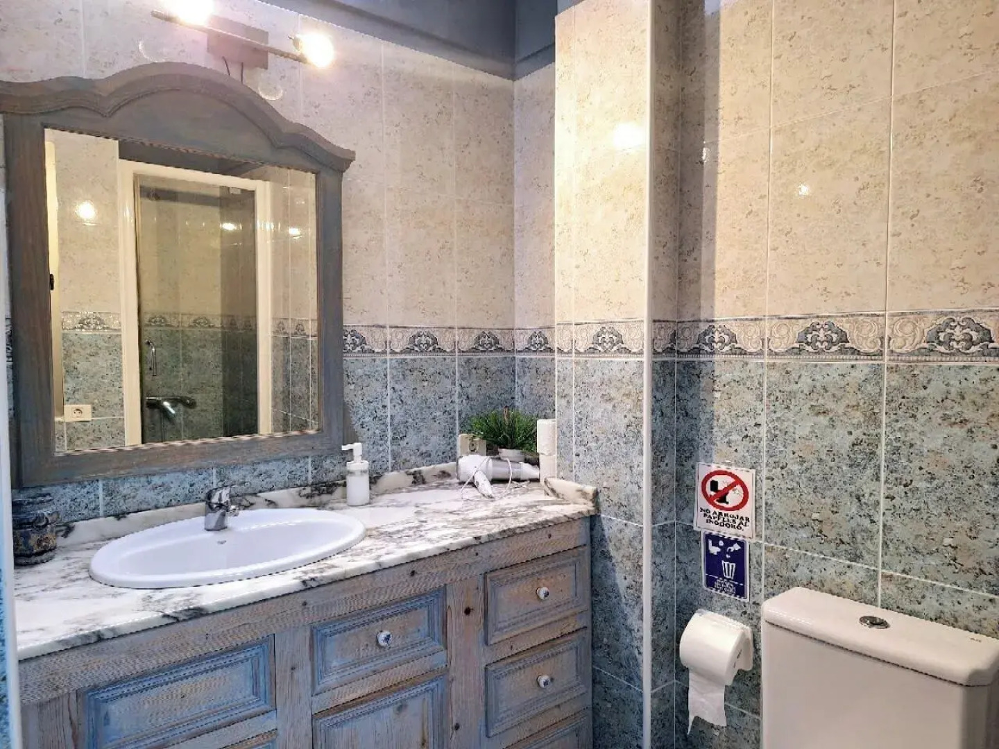 Rooms Casa de Colores