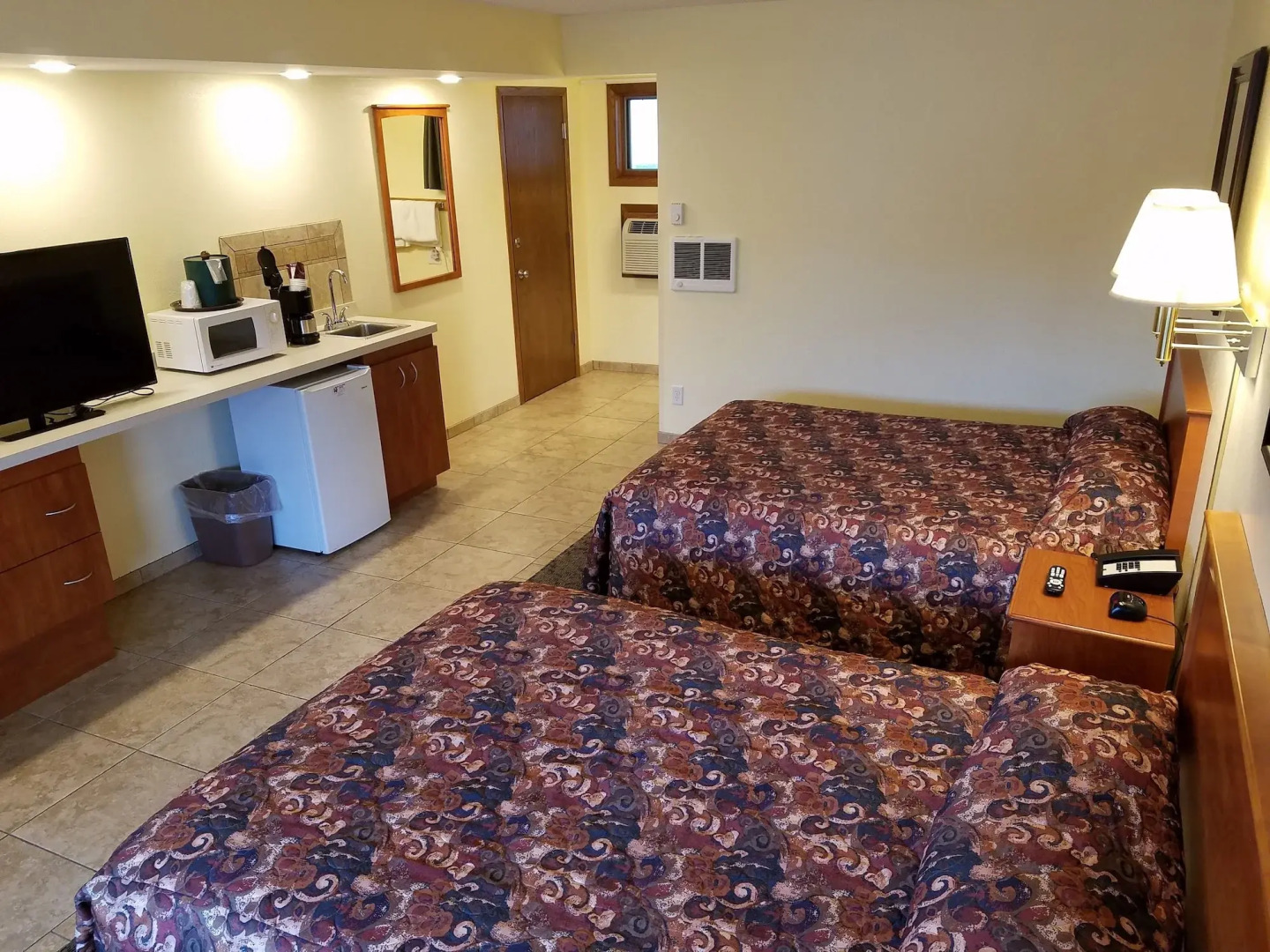 Black Hawk Motel and Suites