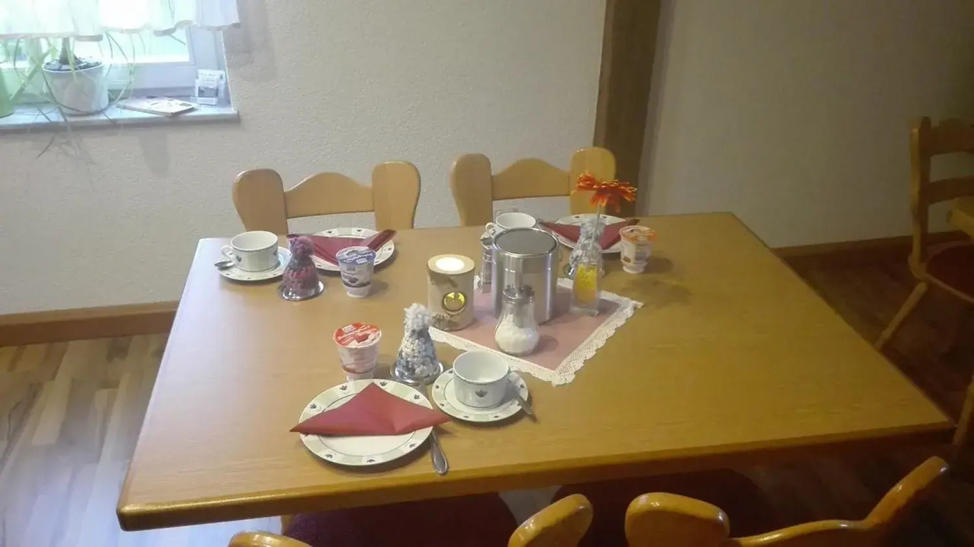 Gasthaus und Pension Zur Wartburg