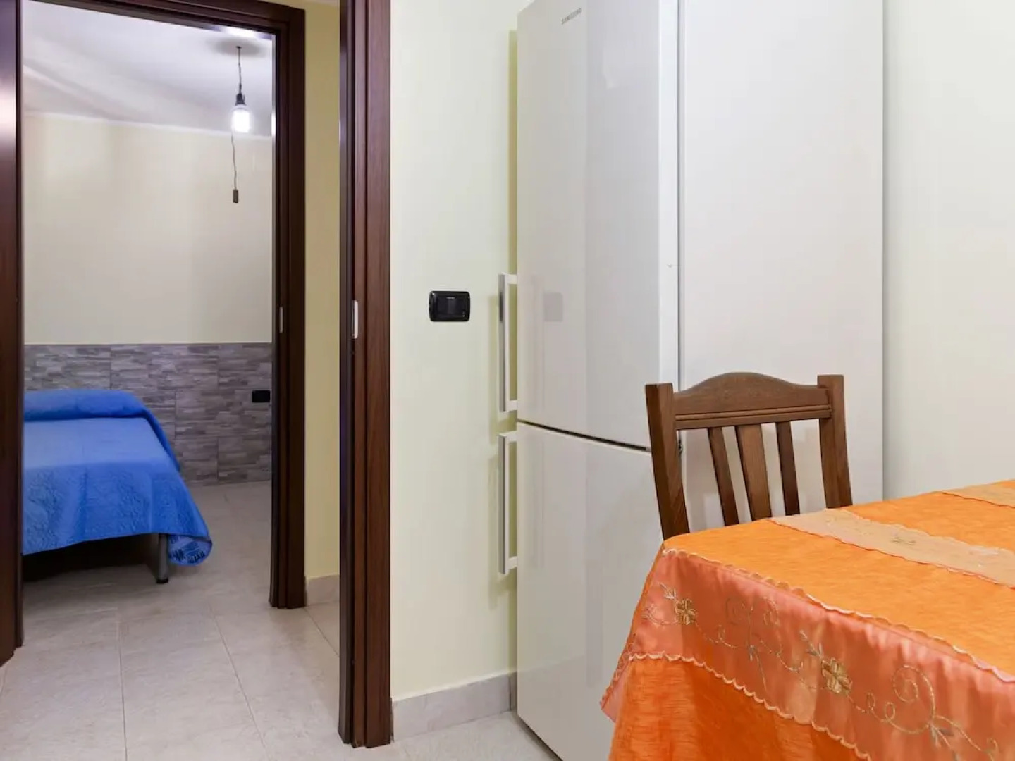 Pleasant Holiday Home in Mondragone With Garden