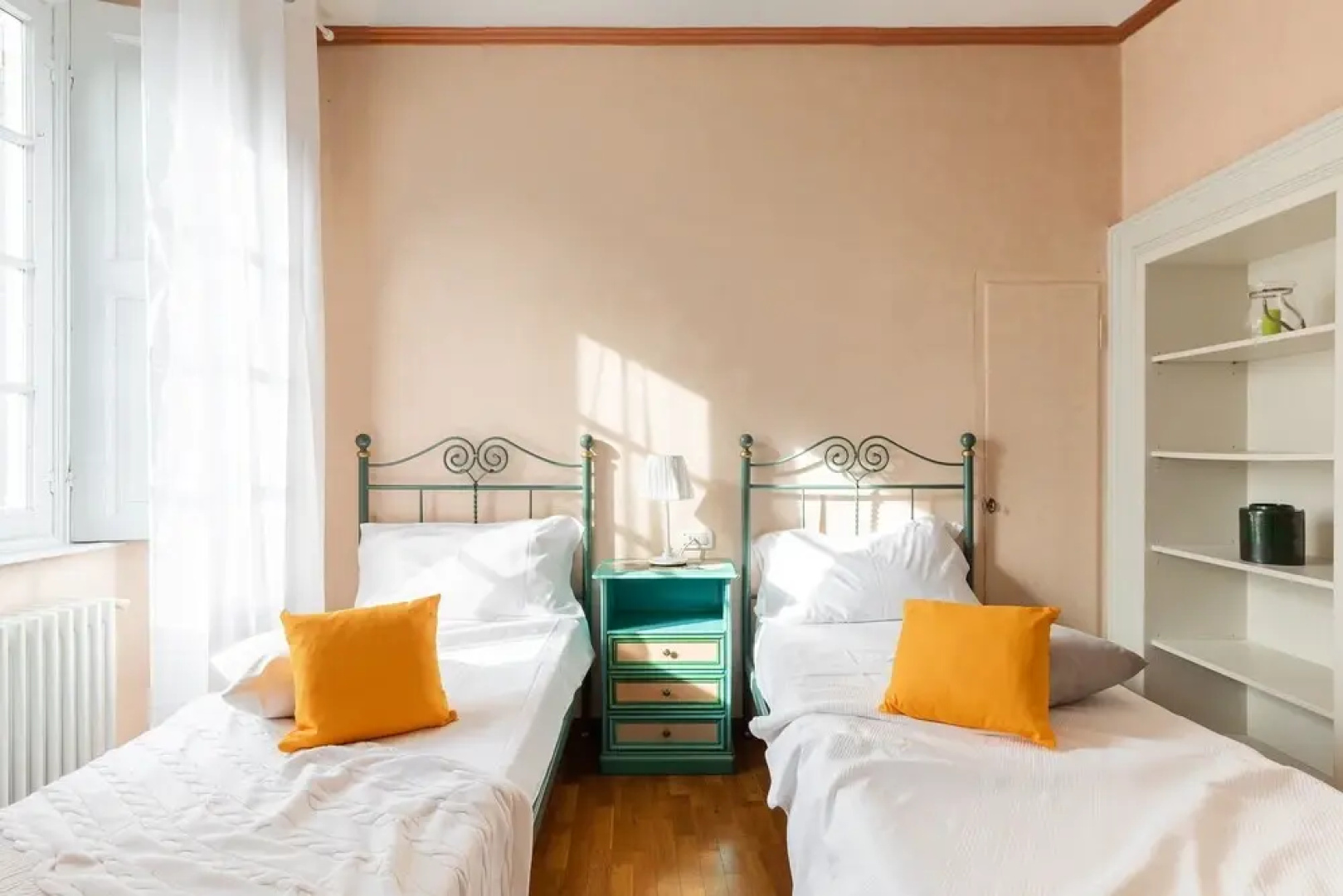 Elisabeth in Villa with Private Parking