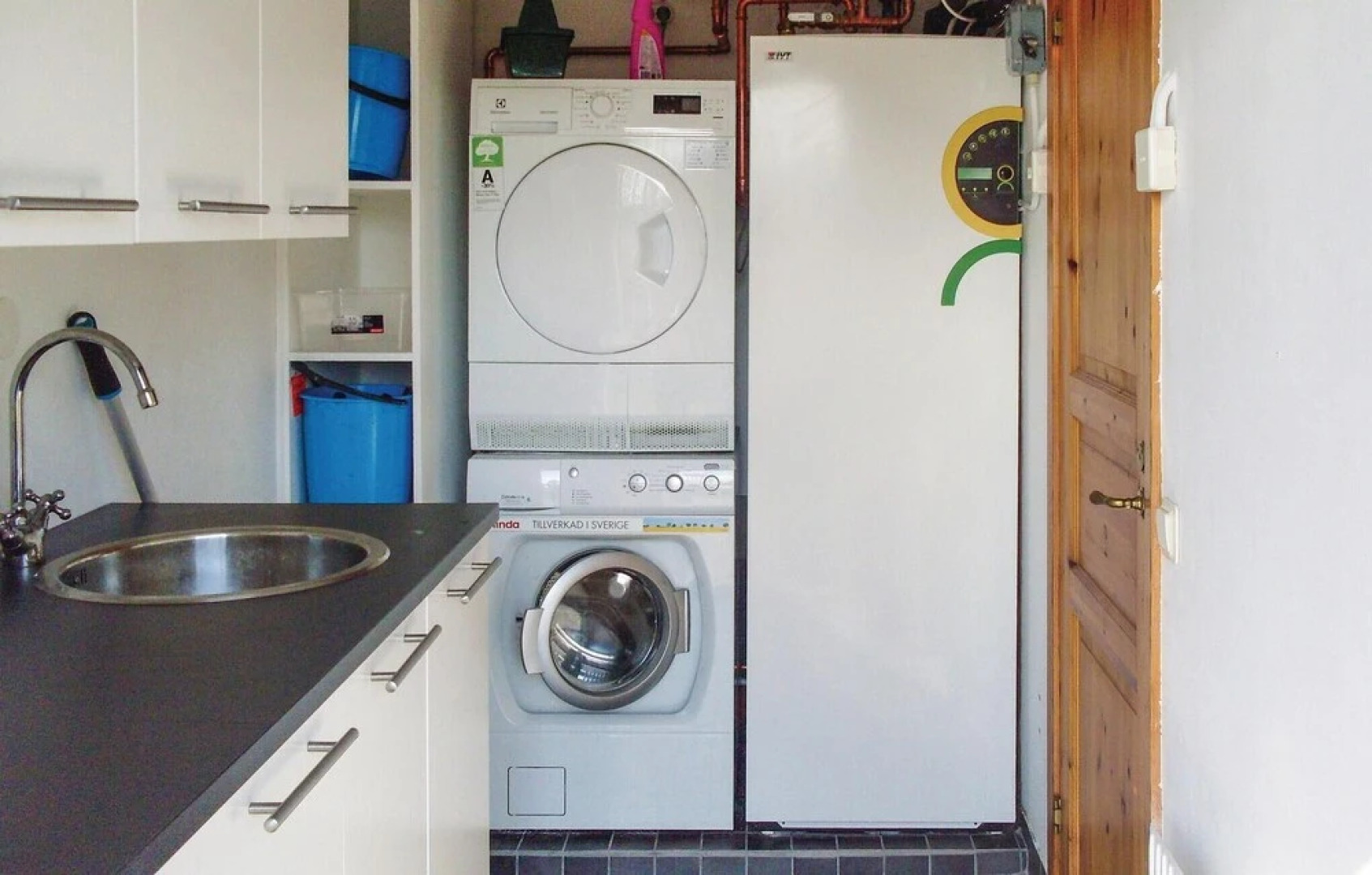 Stunning Home in Gunnebo With 3 Bedrooms and Wifi