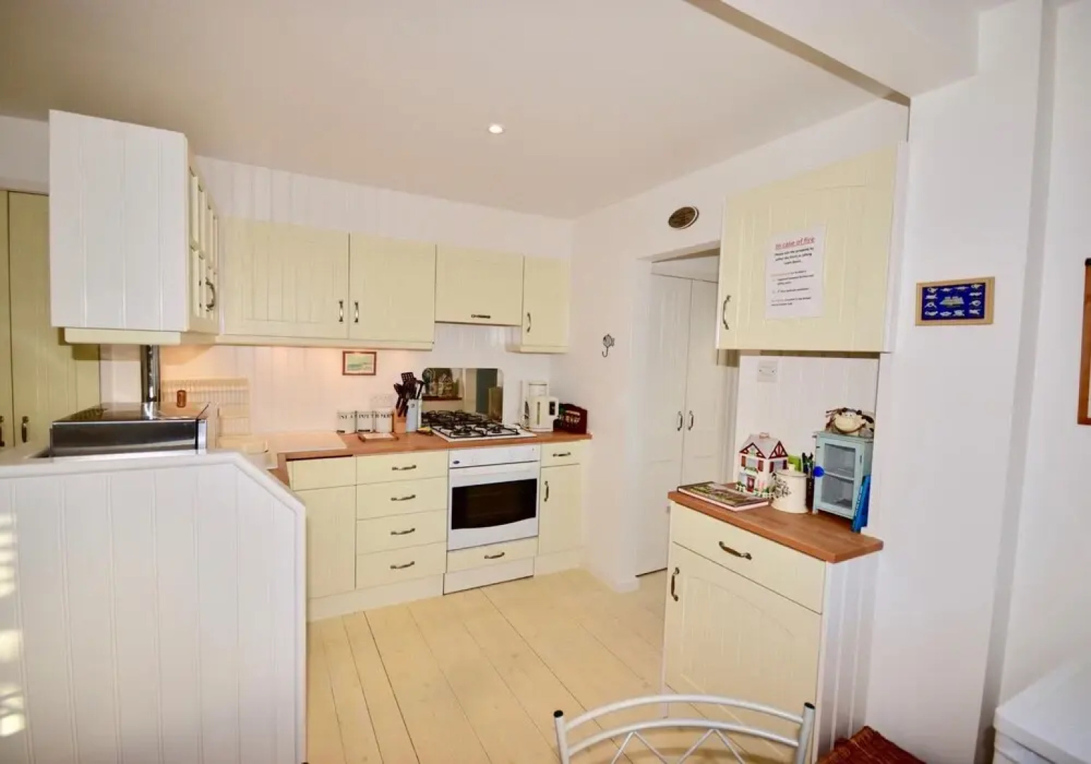 Mulberry 3 bed Cowes Cottage, Solent Views (Sleeps 6)