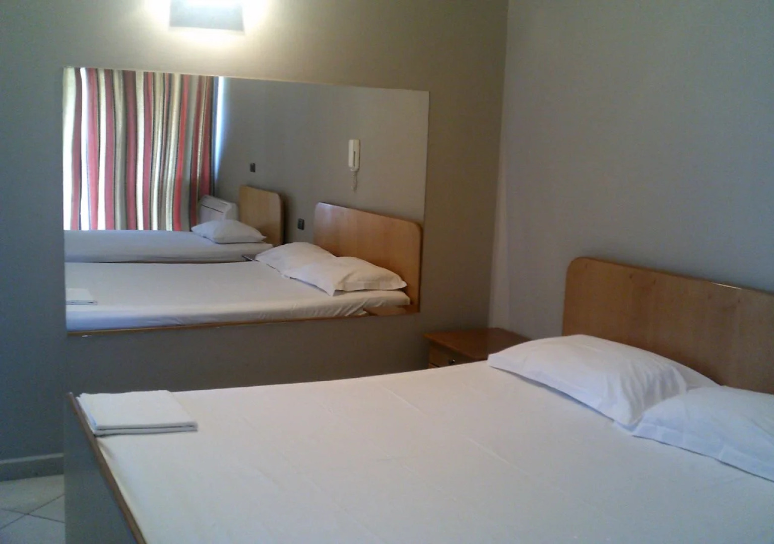 Auto Grill Krasniqi Hotel