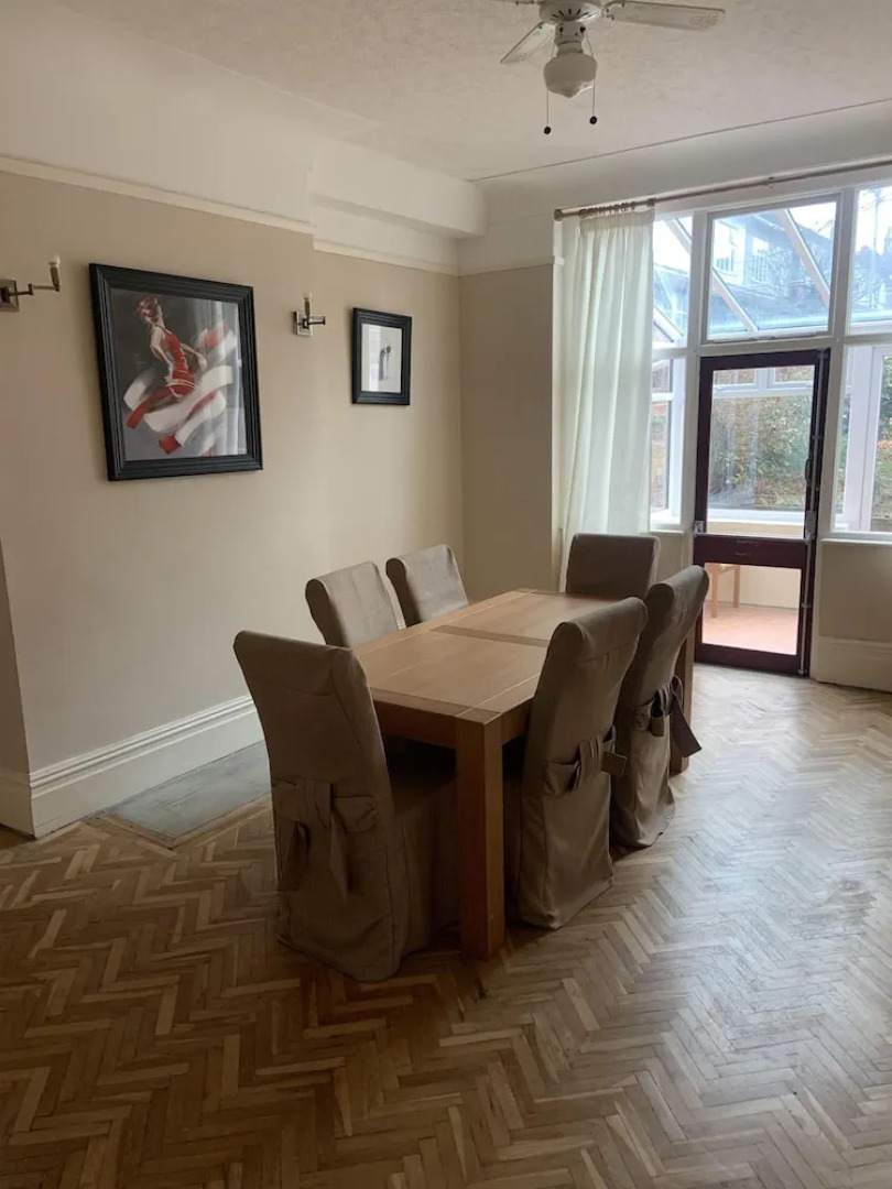 Entire Seaside Home, Sleeps 8, All En-suite Rooms