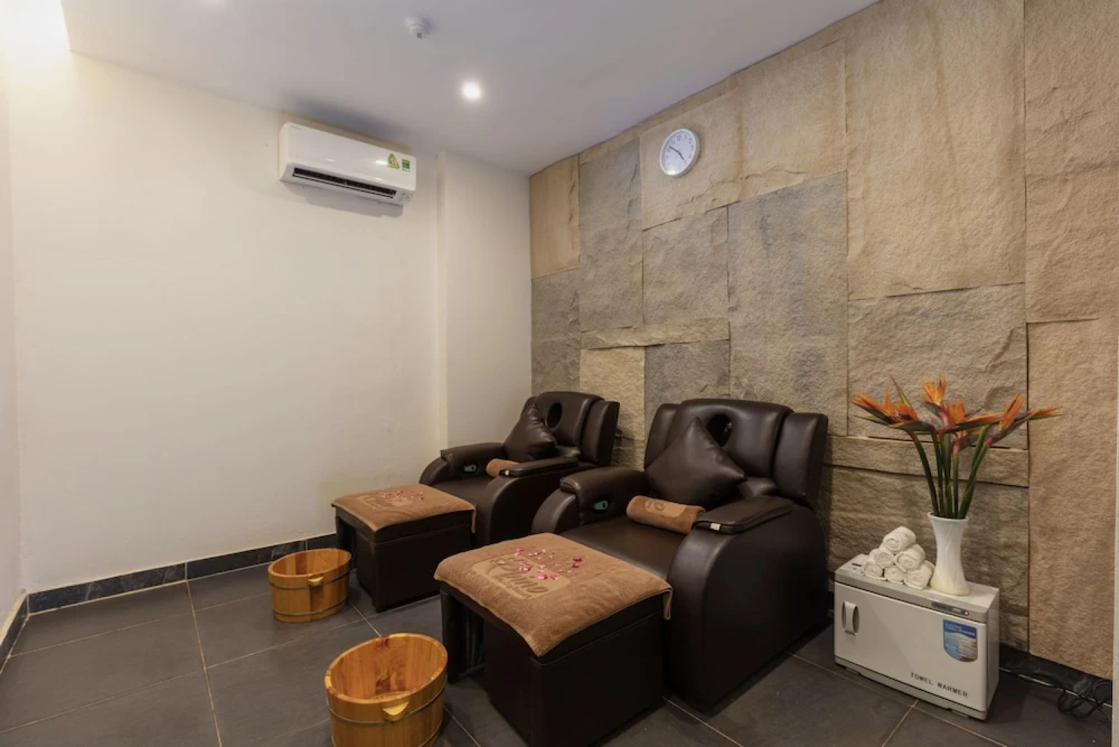 Ebino Pù Luông Resort