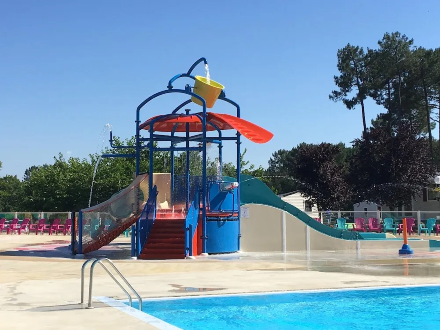 Bungalow with 2 Bedrooms in Saint-Julien-En-Born, with Shared Pool And Furnished Garden - 6 Km From the Beach