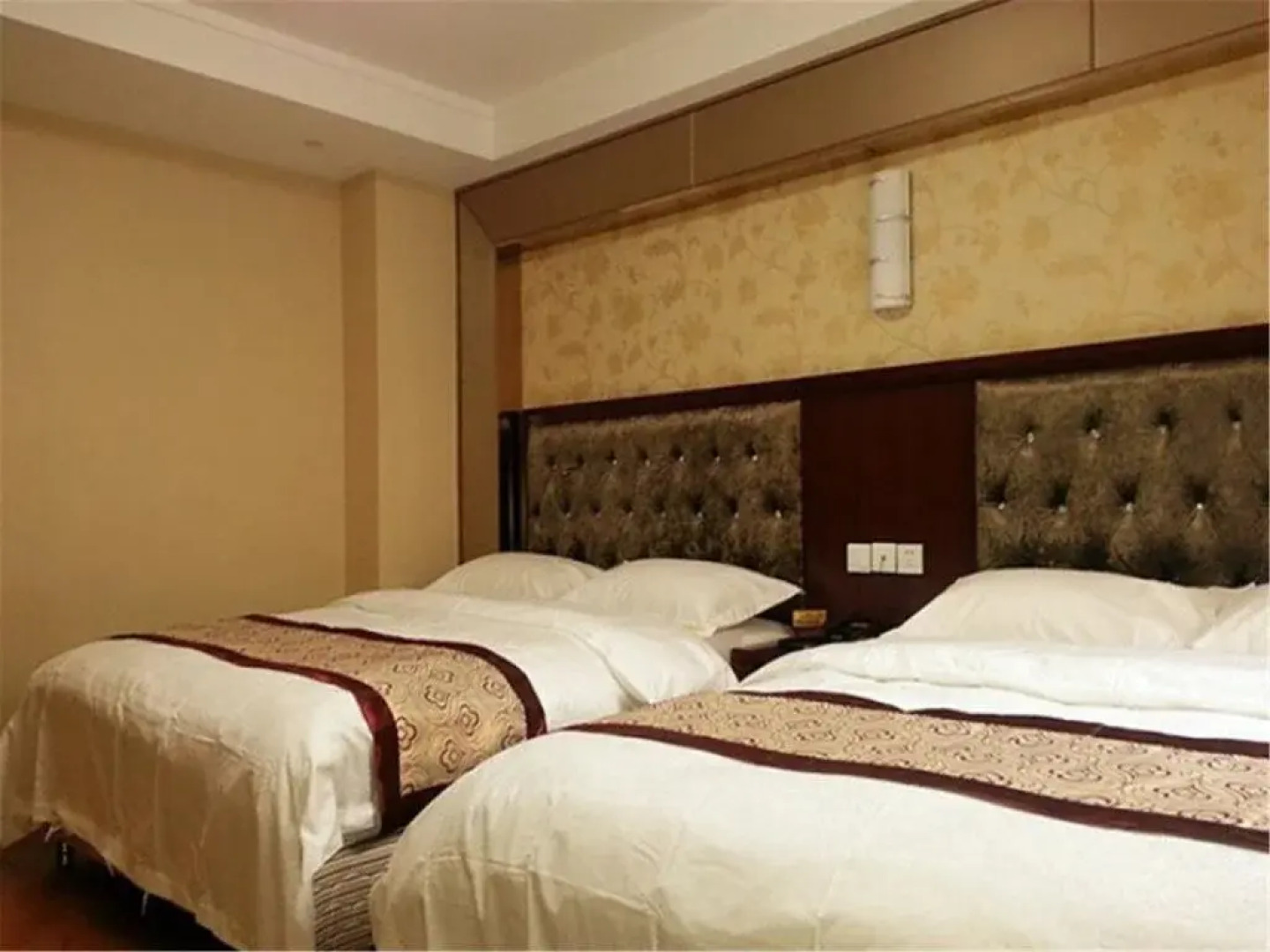 Neijiang Jiayi Classic Inn