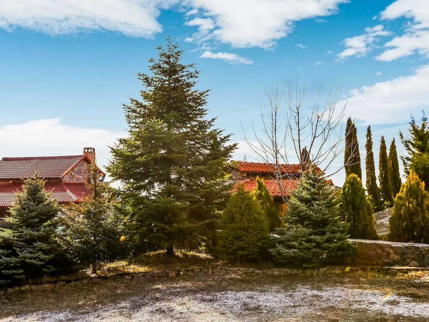 Lavish Holiday Home in Pella with Jacuzzi