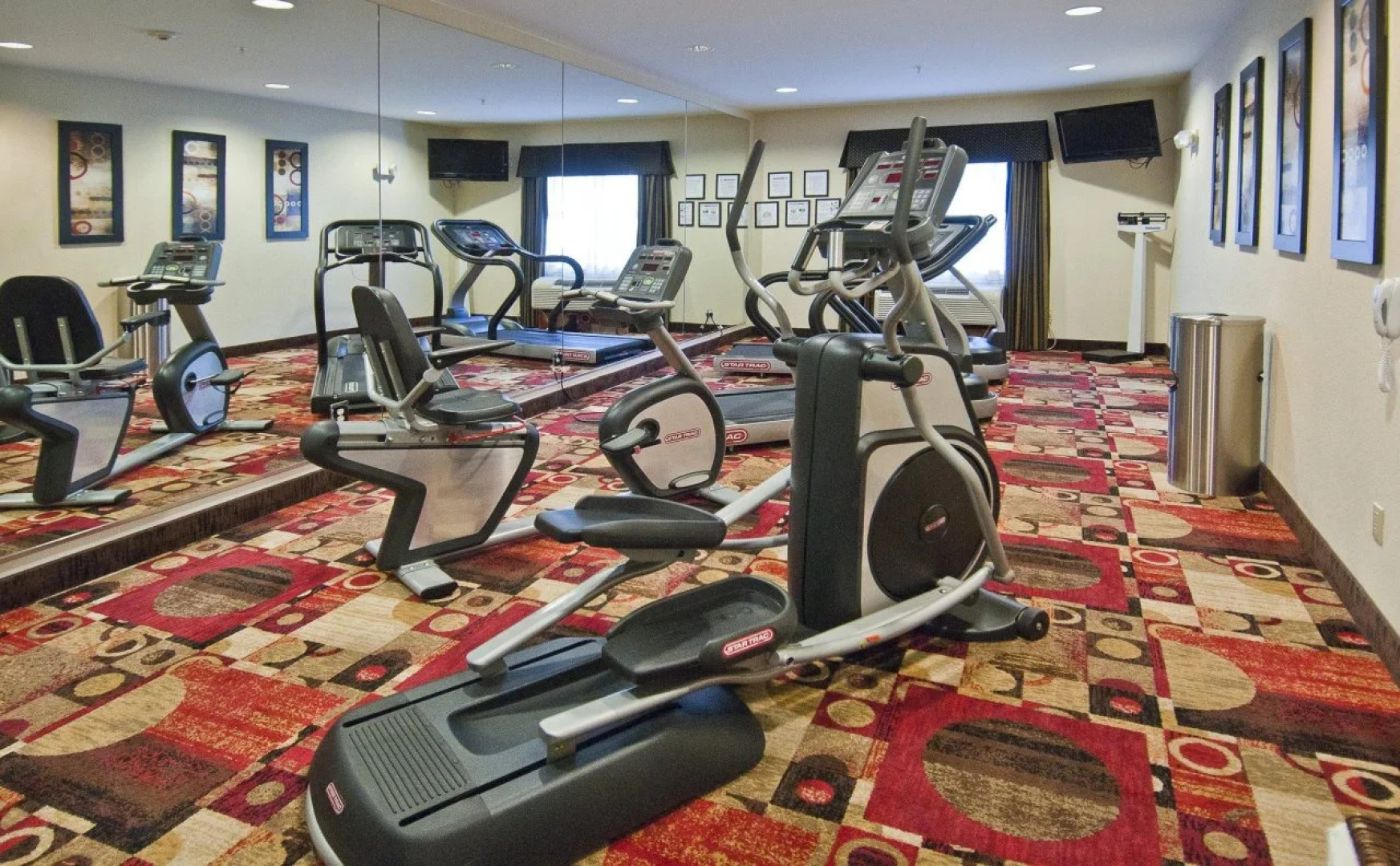 Holiday Inn Express Hotel & Suites Lafayette South by IHG