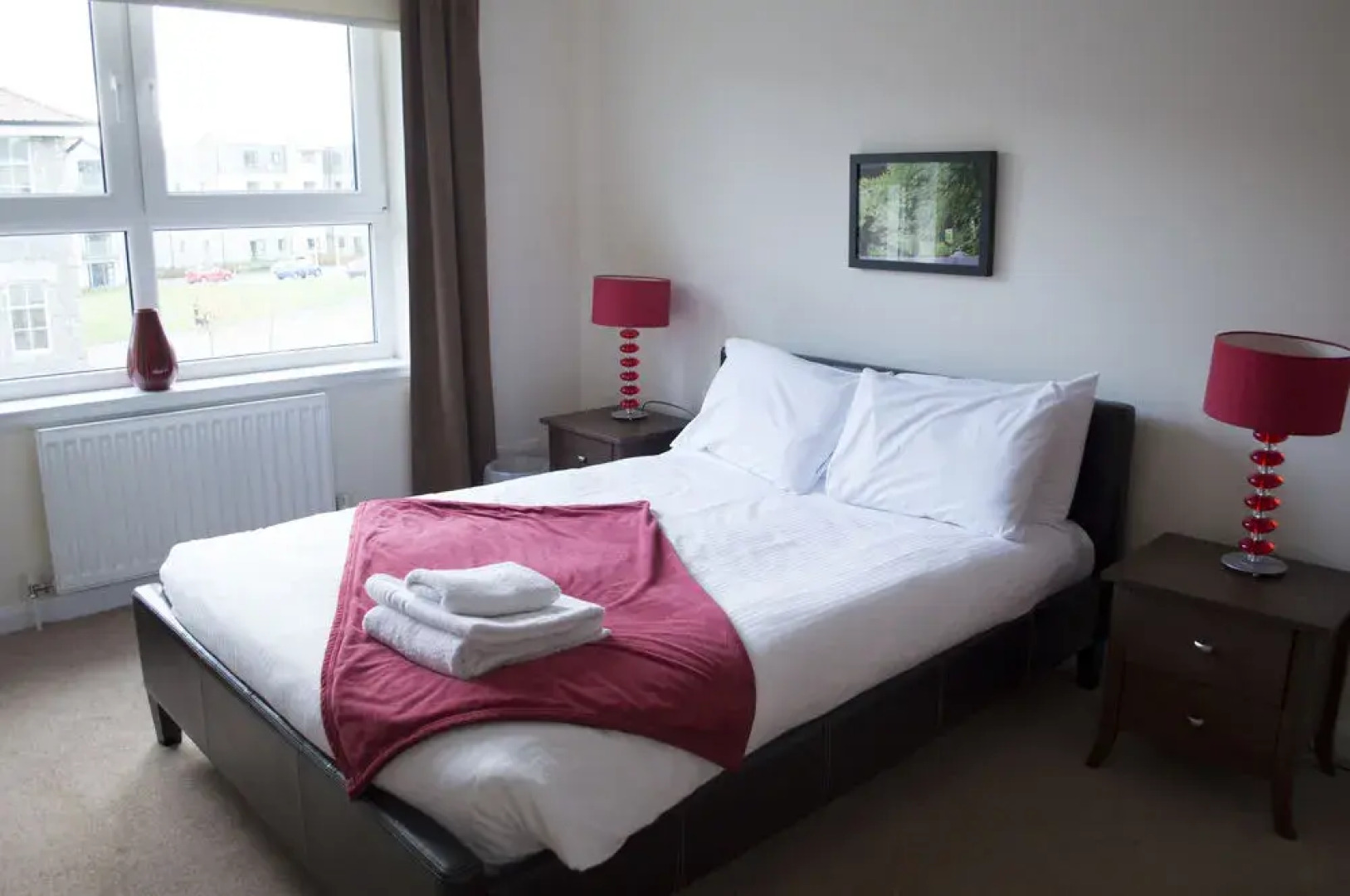 Dreamhouse Apartments City North