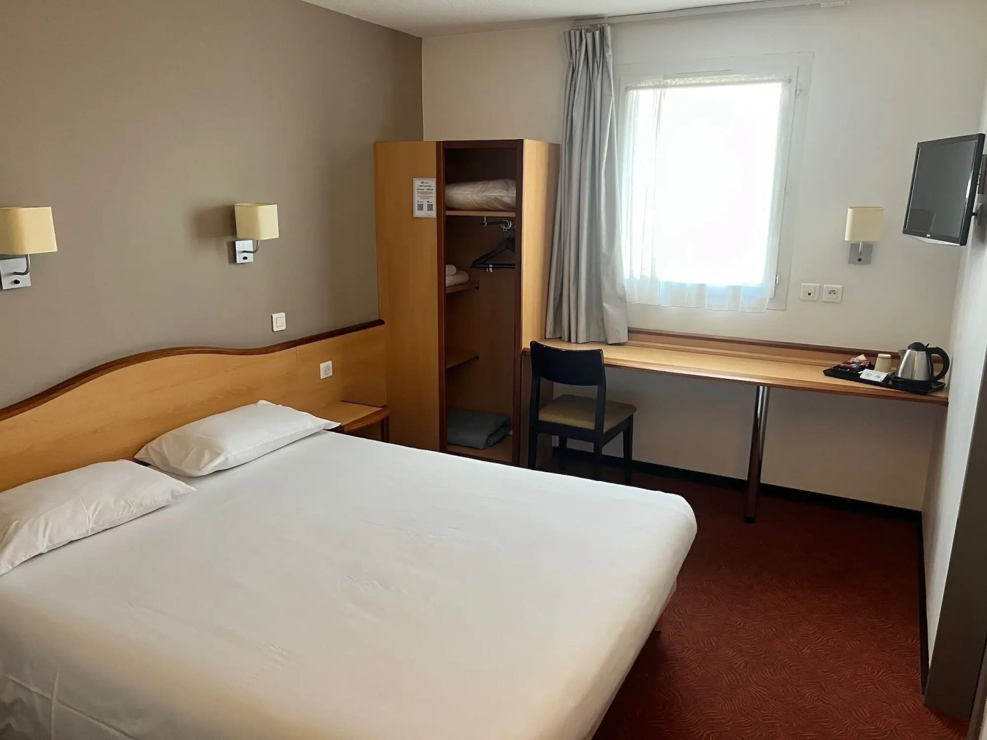 Brit Hotel Confort Montauban