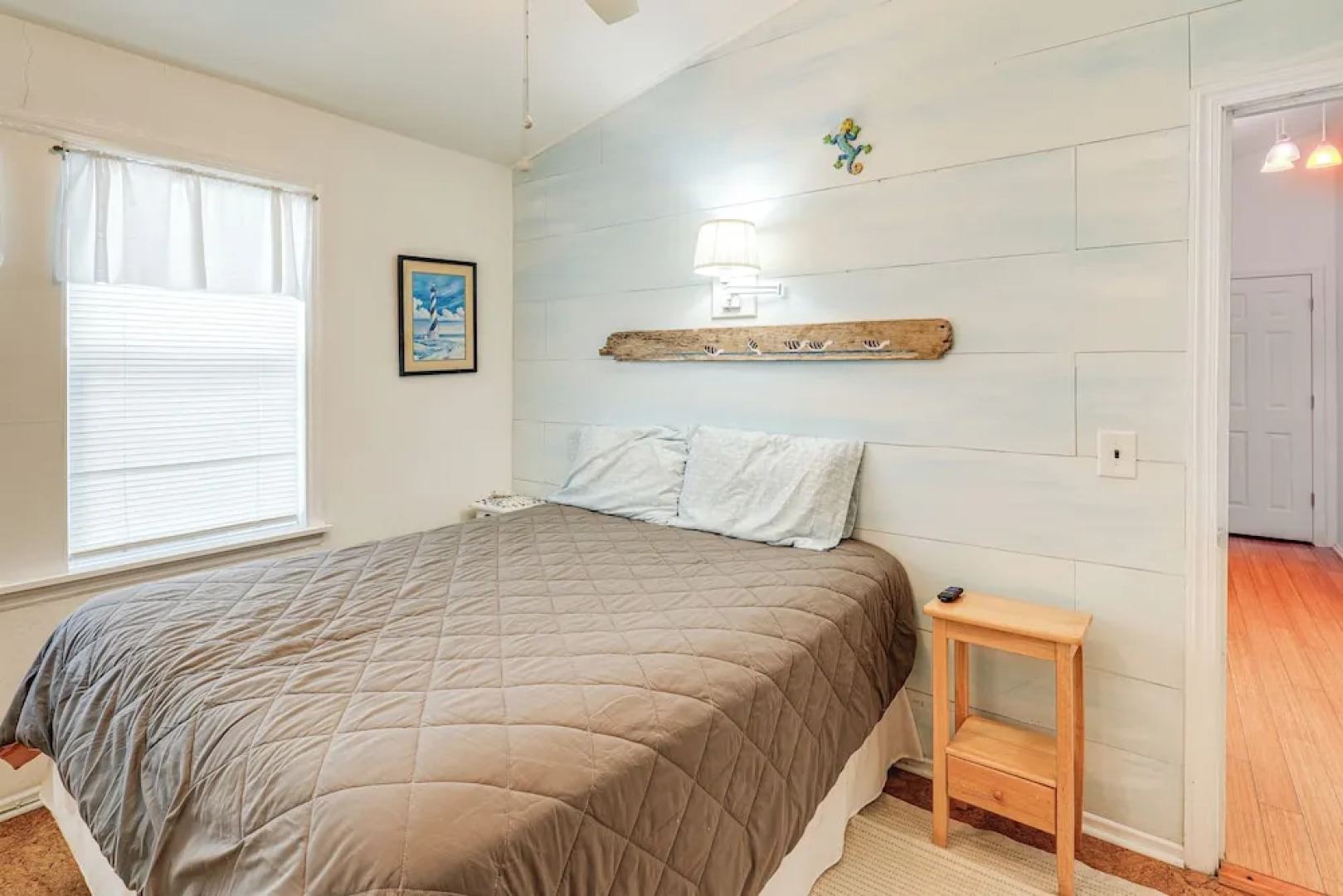 Oceanfront Gem w/ Rooftop Deck: Steps to Sand