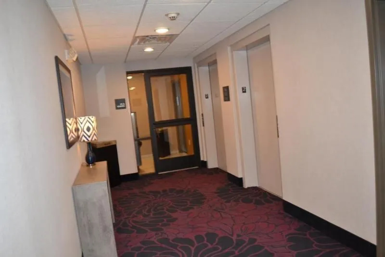 Flag Point Inn & Suites Pratt By Fairbridge